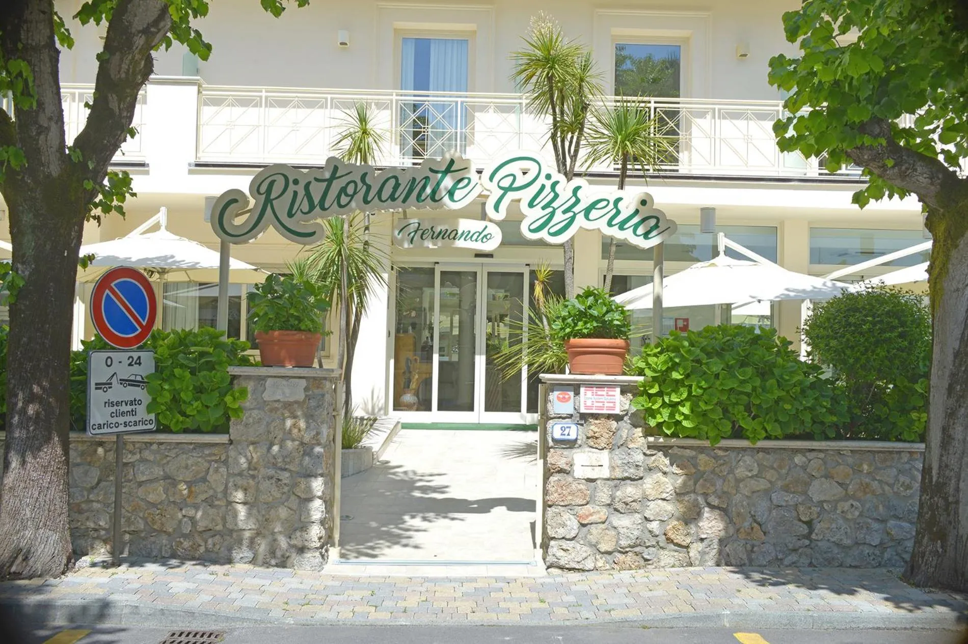 Property logo or sign in HOTEL PIGALLE