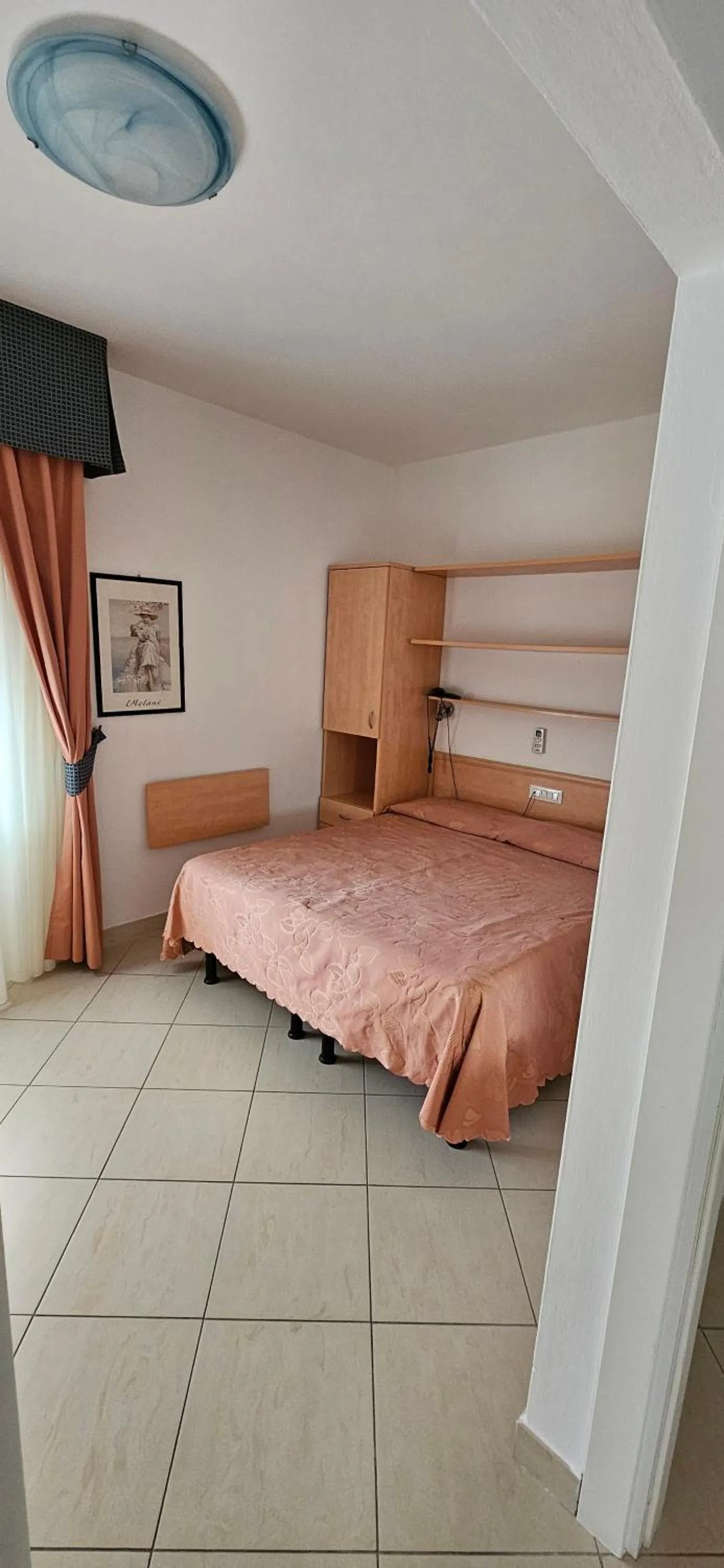 Photo of the whole room, Bed in HOTEL PIGALLE