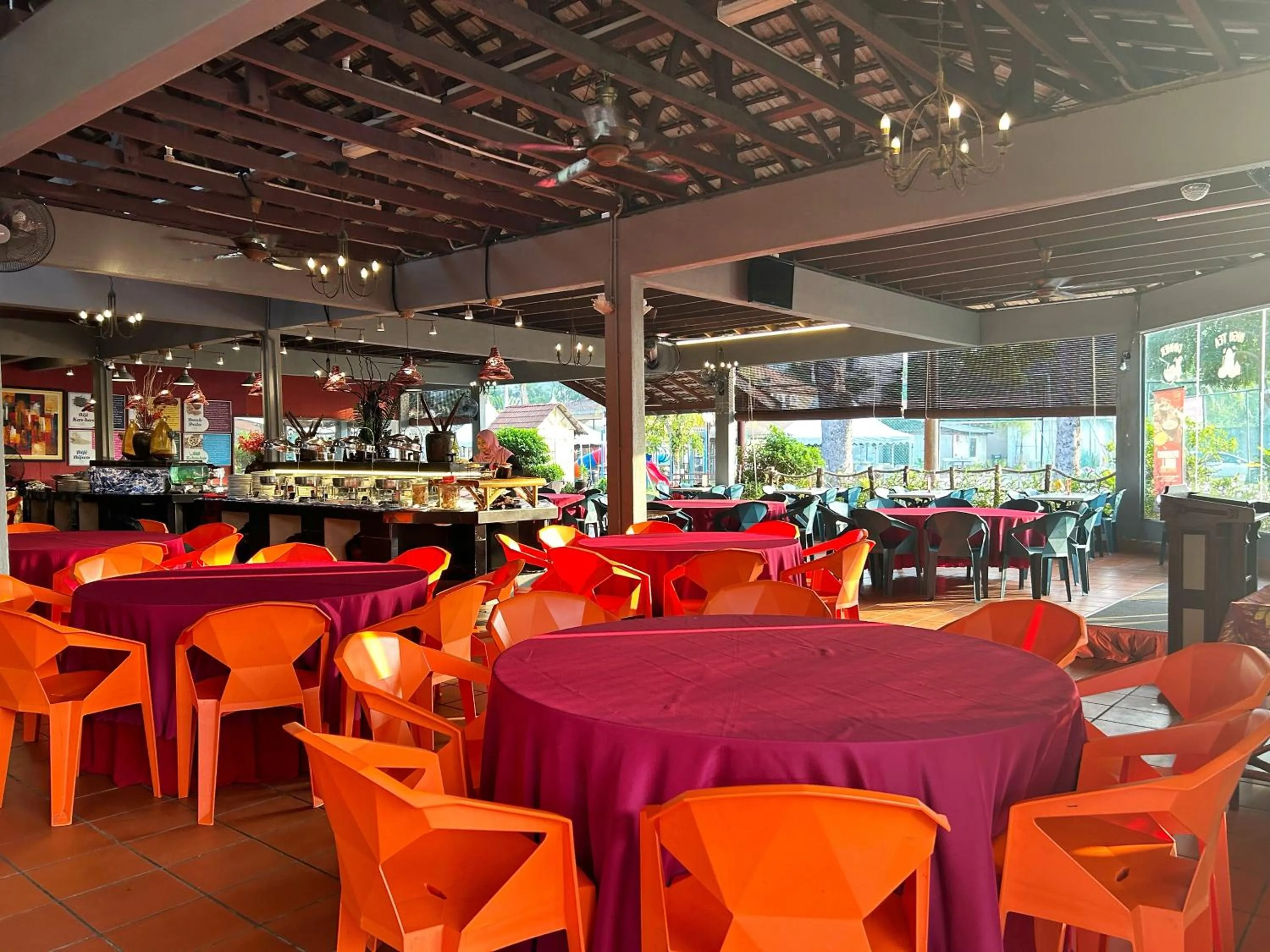 Restaurant/places to eat in RUMBIA RESORT VILLA Paka Terengganu