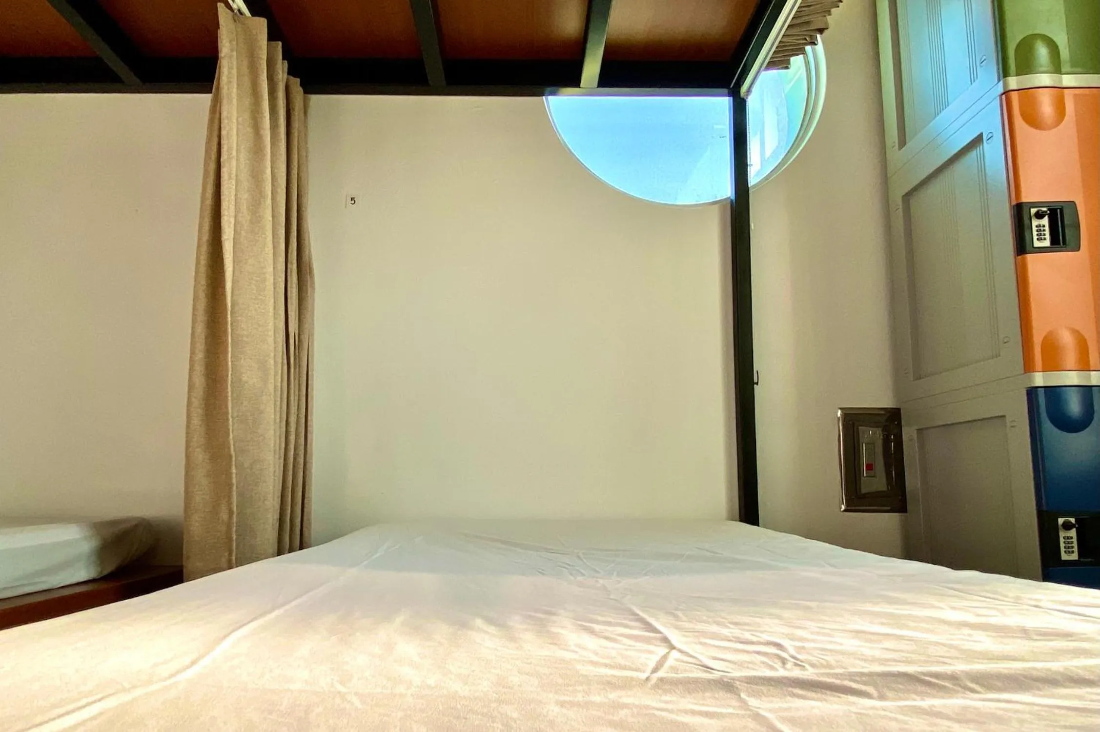 bunk bed, Bed in 澎湖北吉光背包客民宿 Bayhouse Hostel Penghu