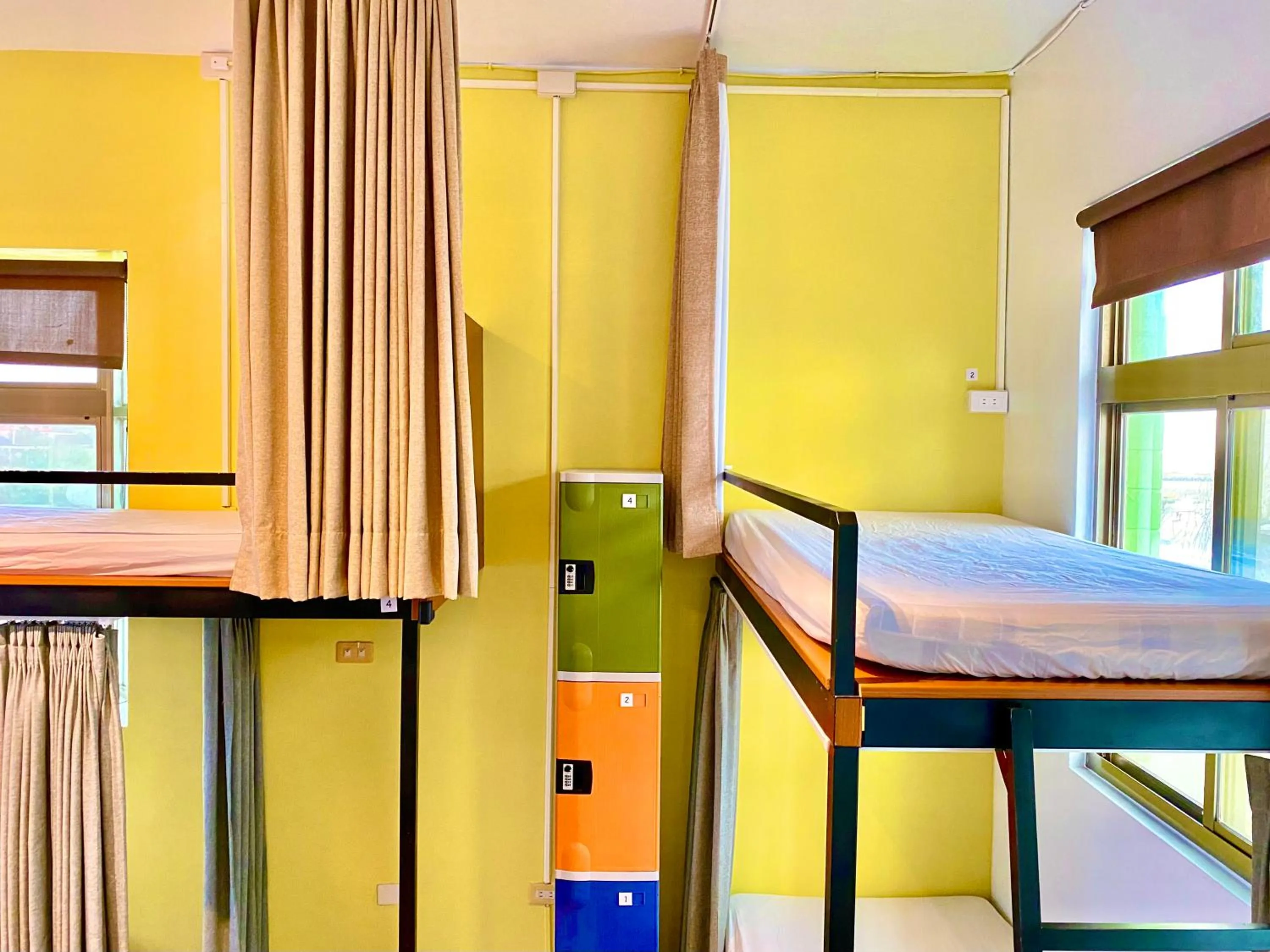 bunk bed, Bed in 澎湖北吉光背包客民宿 Bayhouse Hostel Penghu