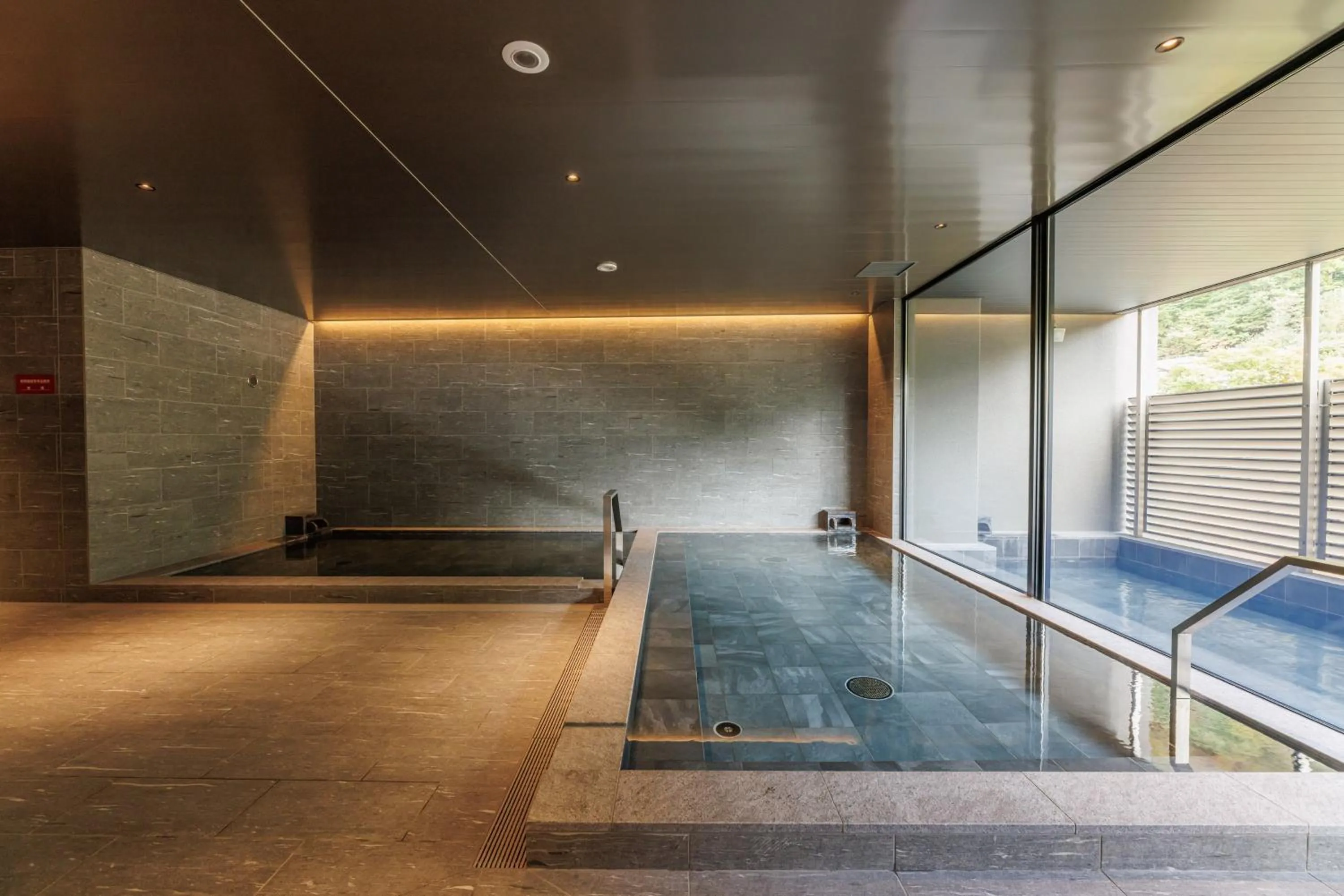 Public Bath in Minakami Onsen Aratashi Minakami