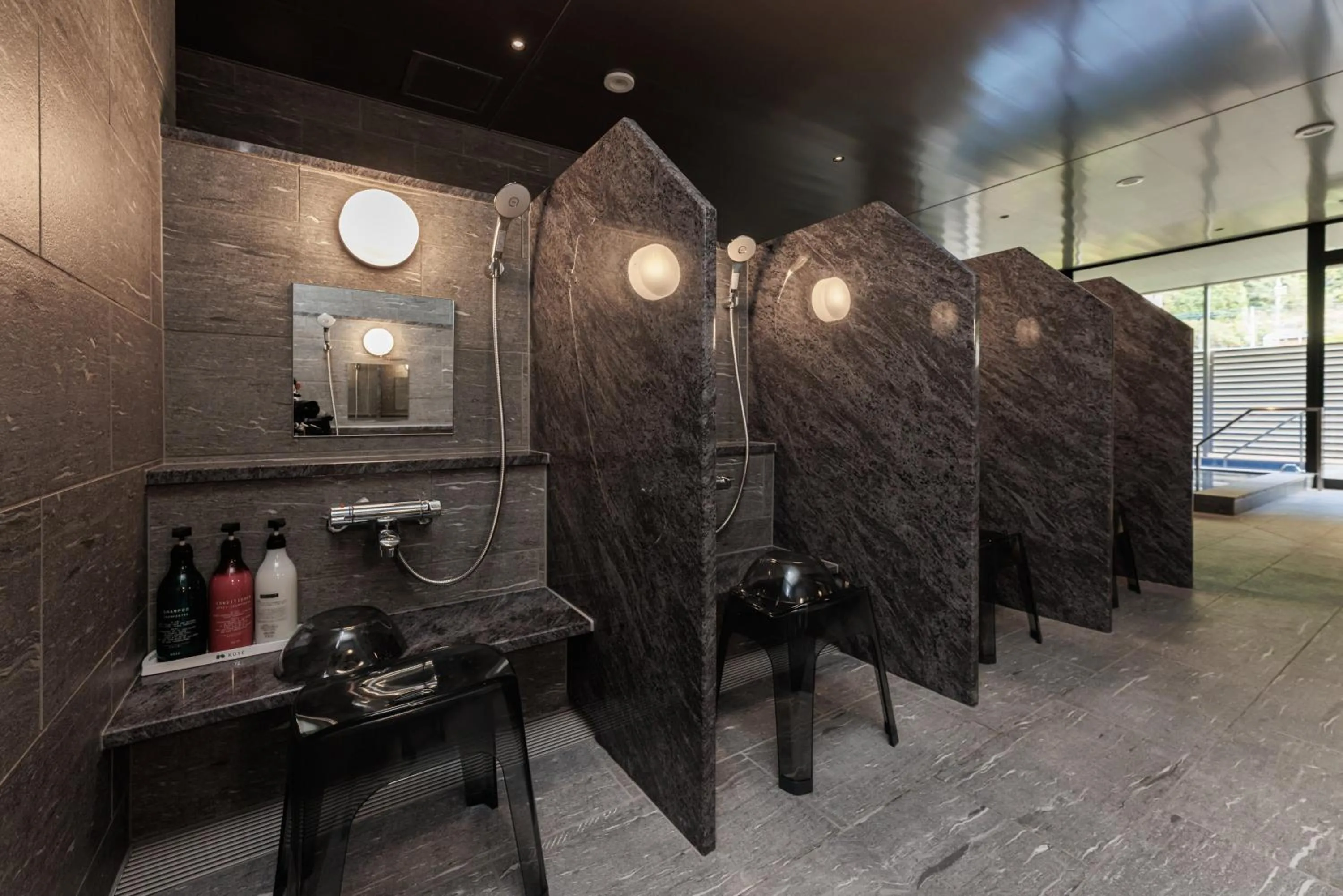 Public Bath in Minakami Onsen Aratashi Minakami