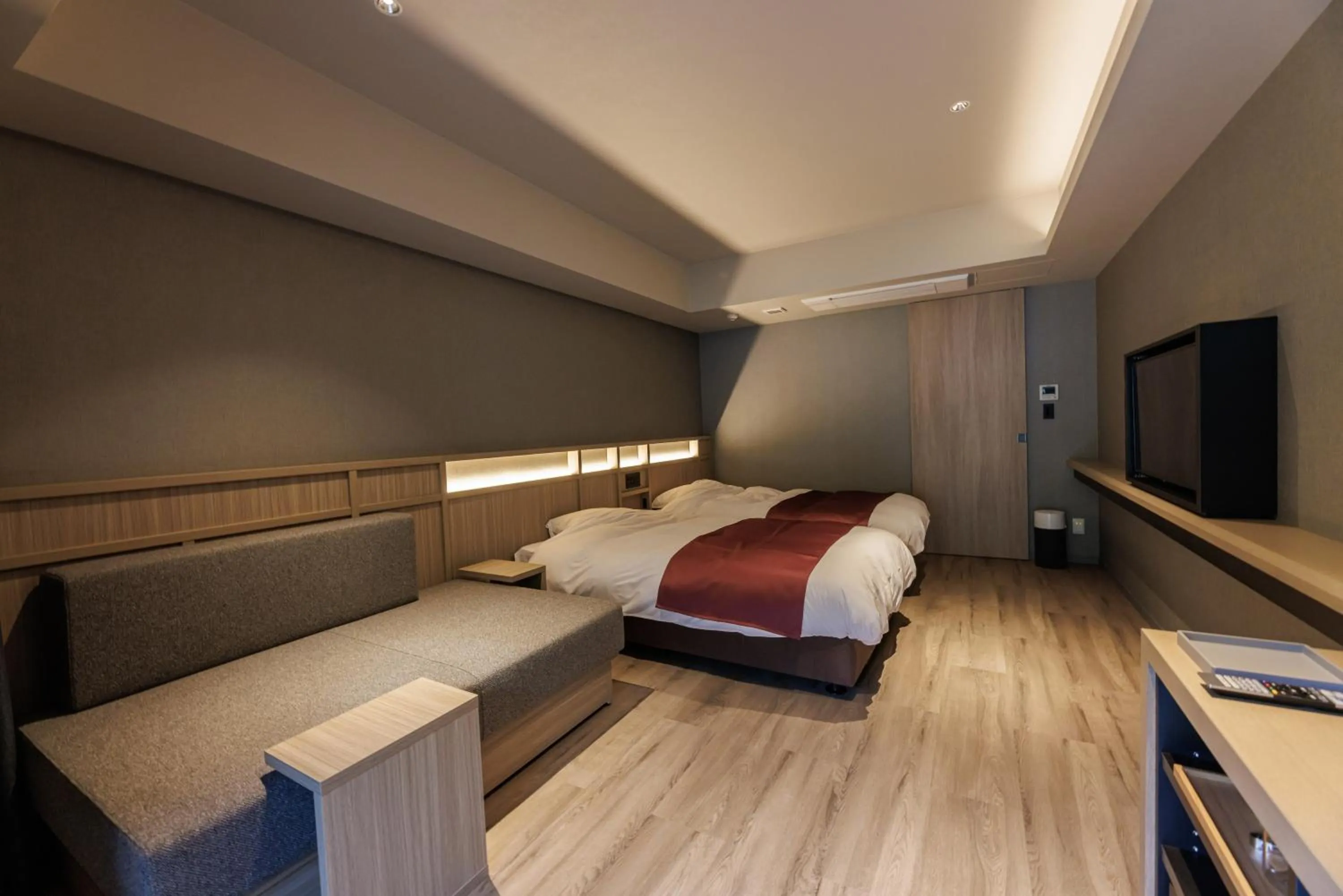 Photo of the whole room, Bed in Minakami Onsen Aratashi Minakami