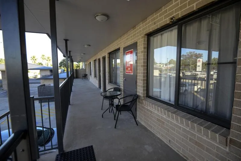 Property building in Astro Dish Motor Inn