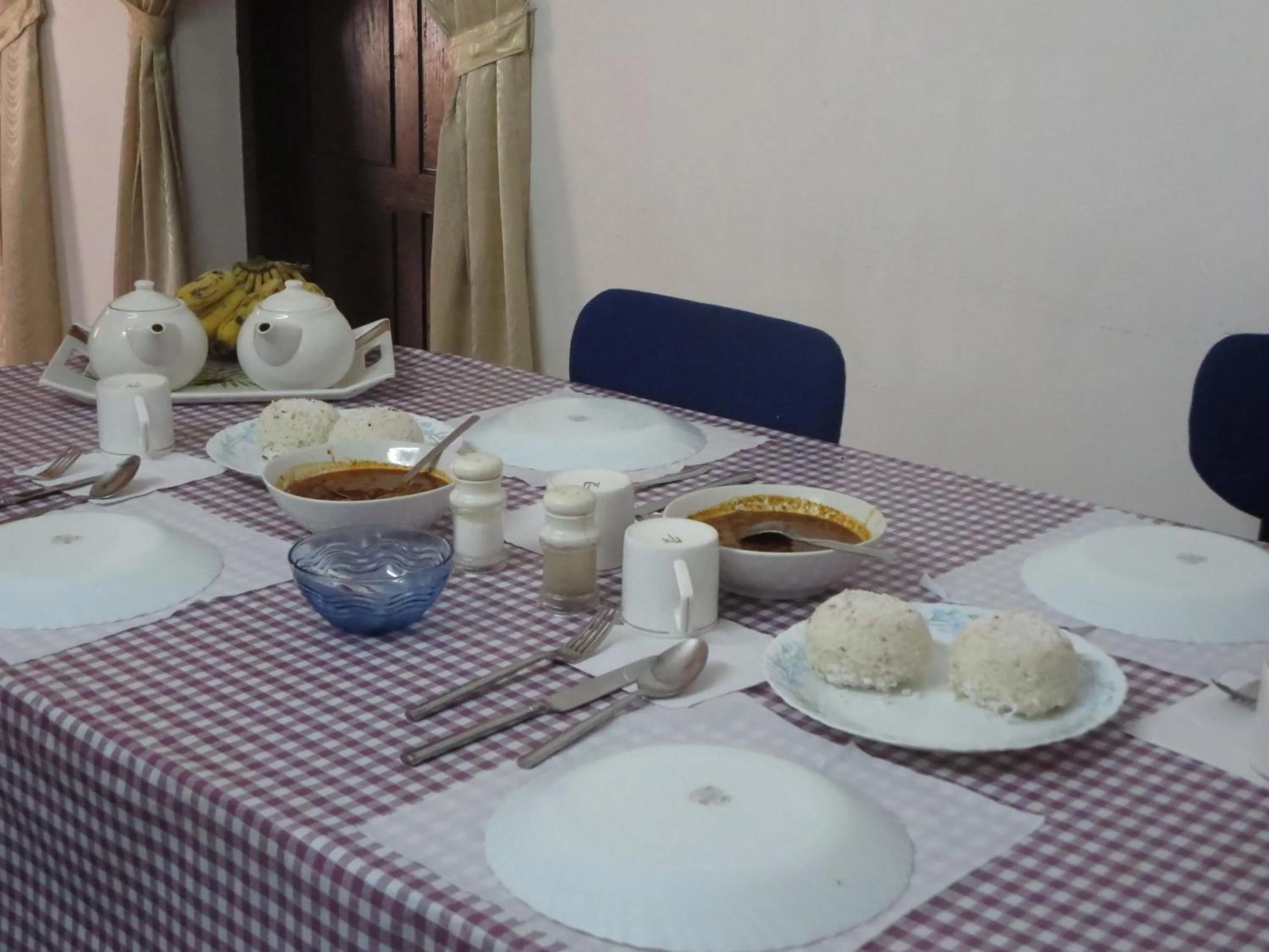 Restaurant/places to eat in Lazar Residency Homestay