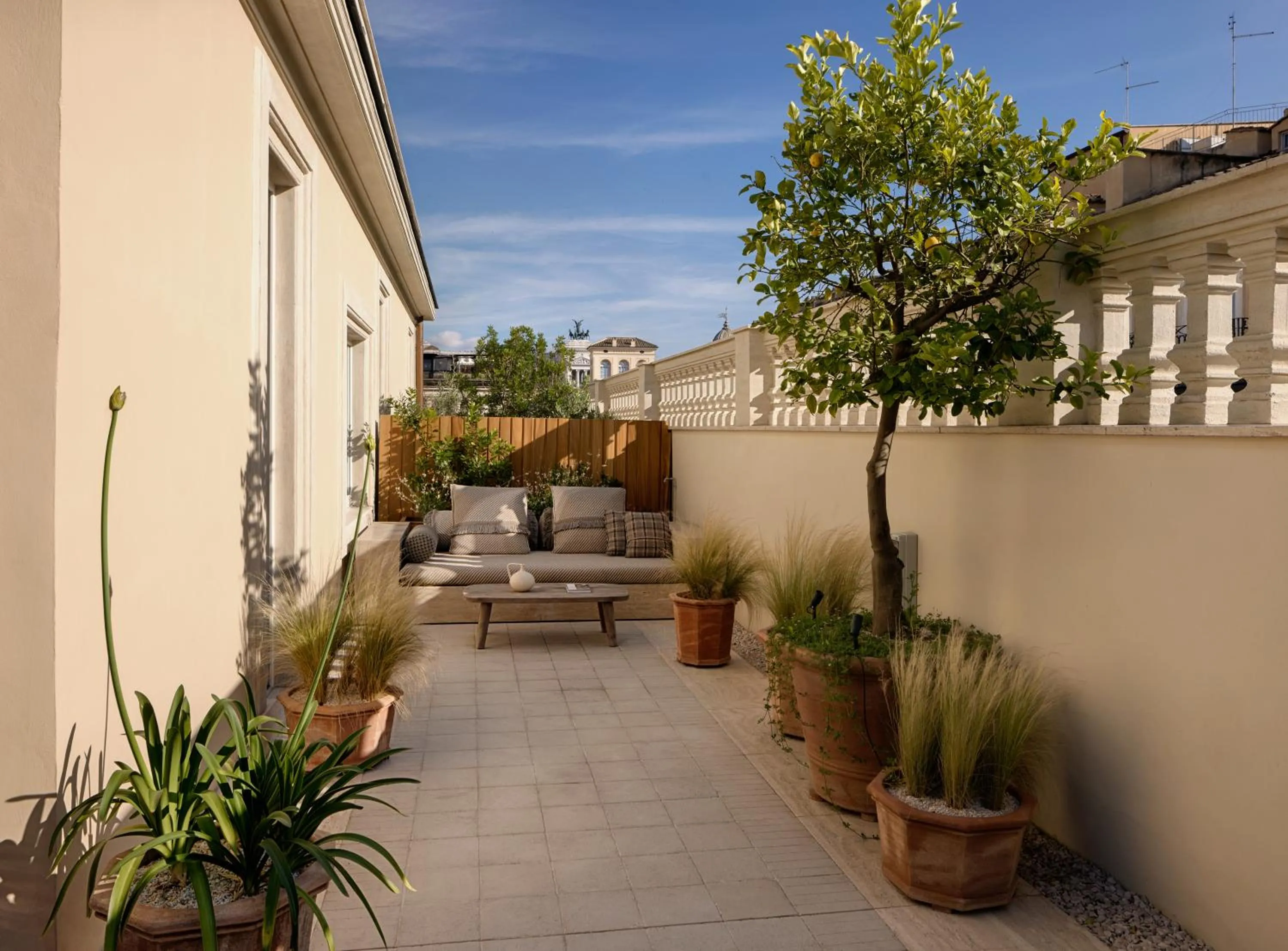 Balcony/Terrace in Six Senses Rome