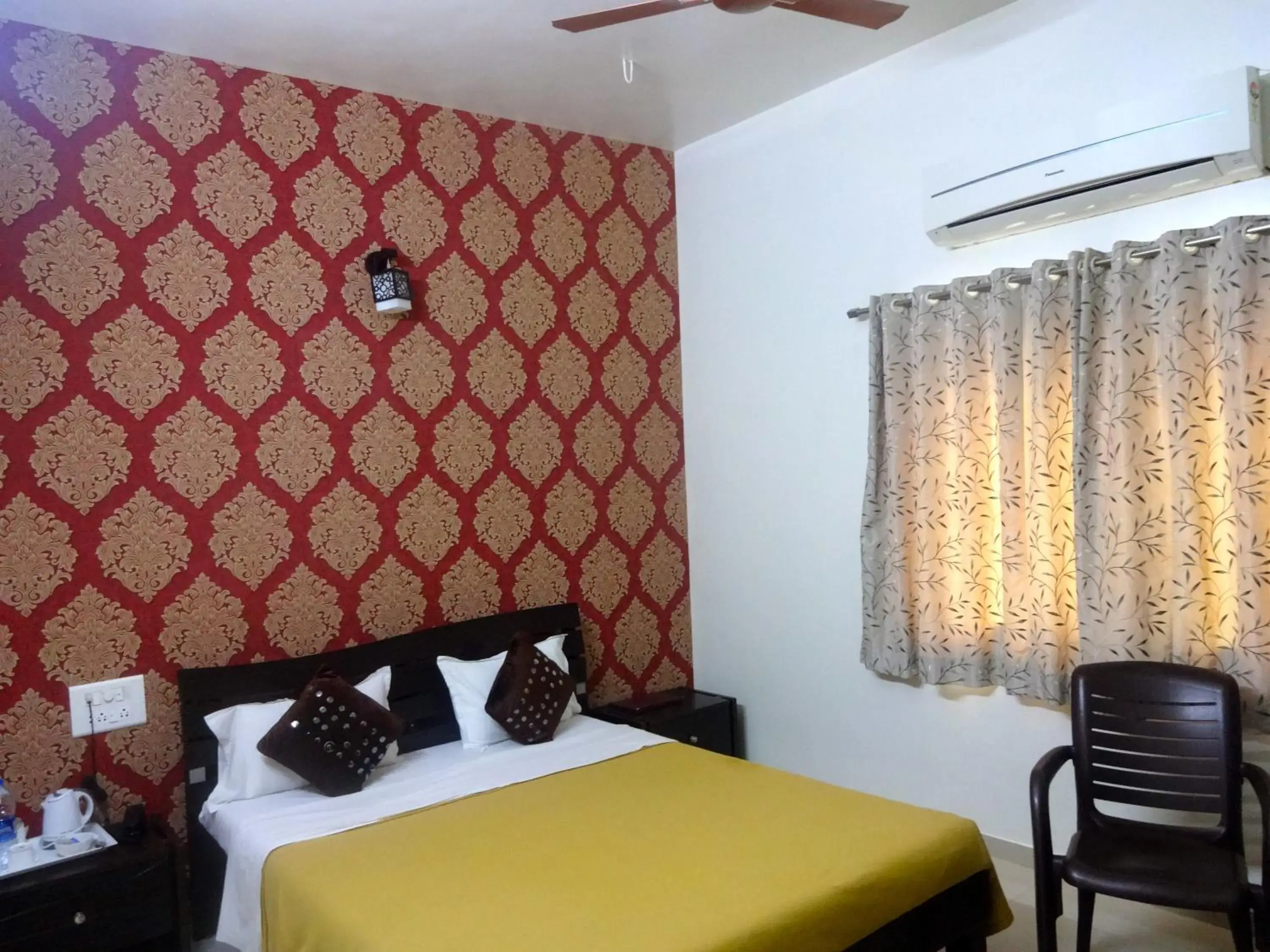 Deluxe Double or Twin Room - single occupancy in Teerth Villa Deluxe Double or Twin Room - single occupancy in Teerth Villa