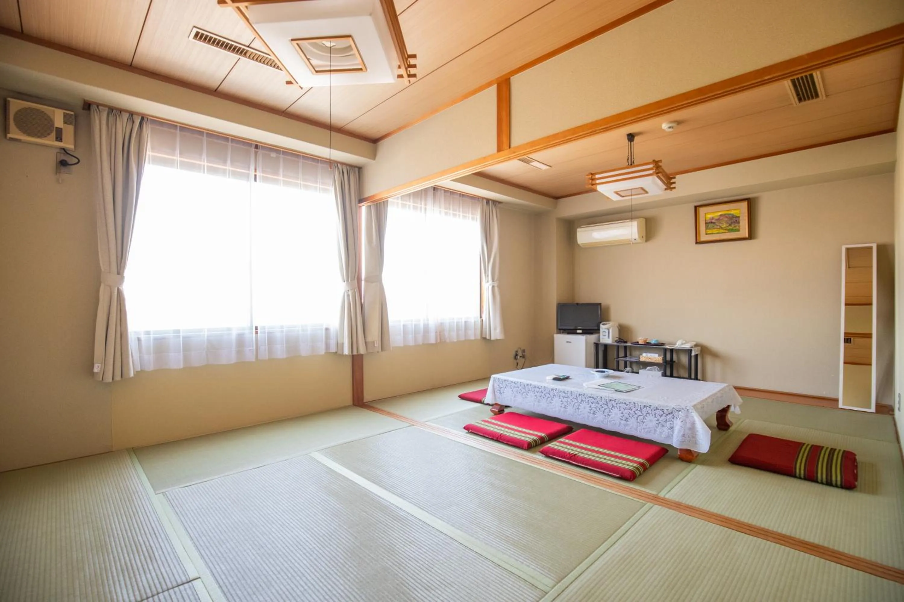 Photo of the whole room, Bed in Usa Hotel Riverside
