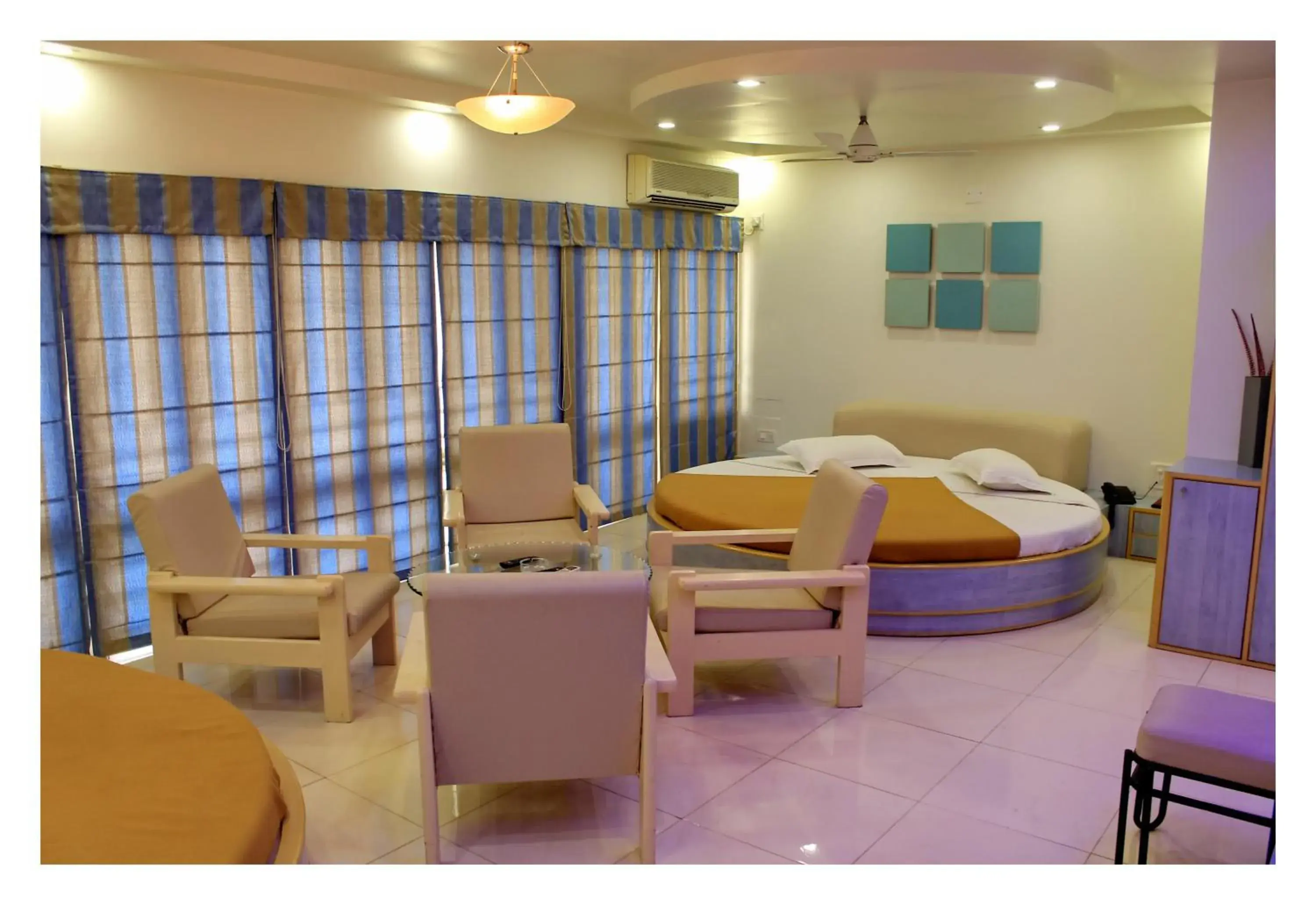 Photo of the whole room in Hotel Kuber Photo of the whole room in Hotel Kuber