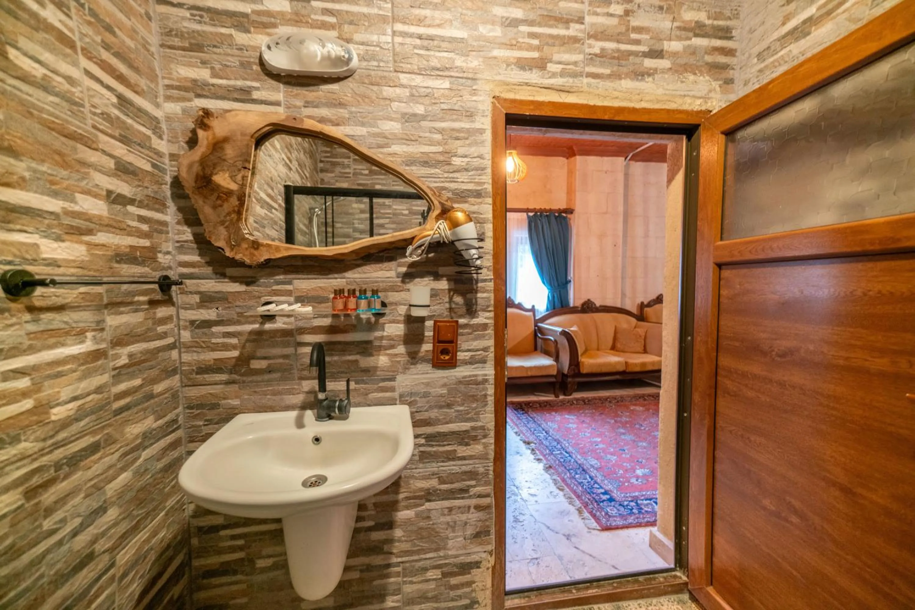 Bathroom in Azalea Terrace Cave Hotel