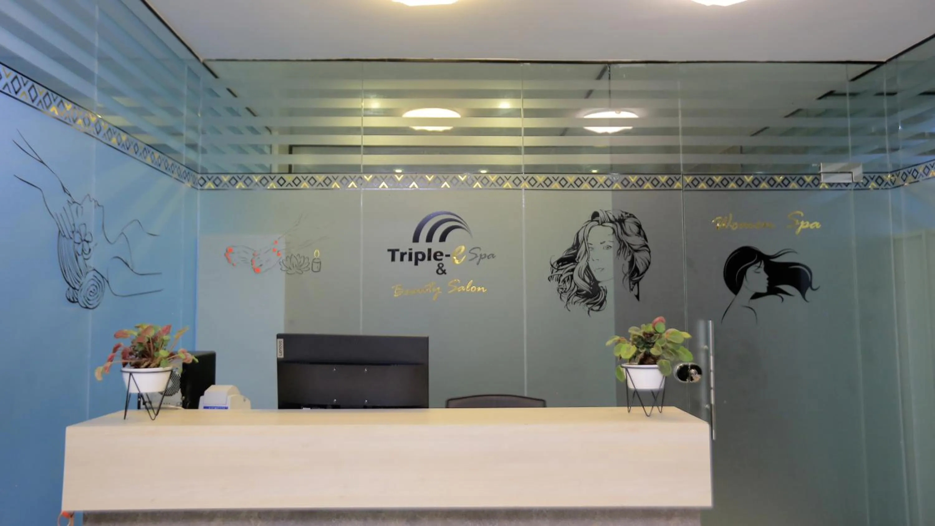 Spa and wellness centre/facilities in Triple E Hotel and Spa