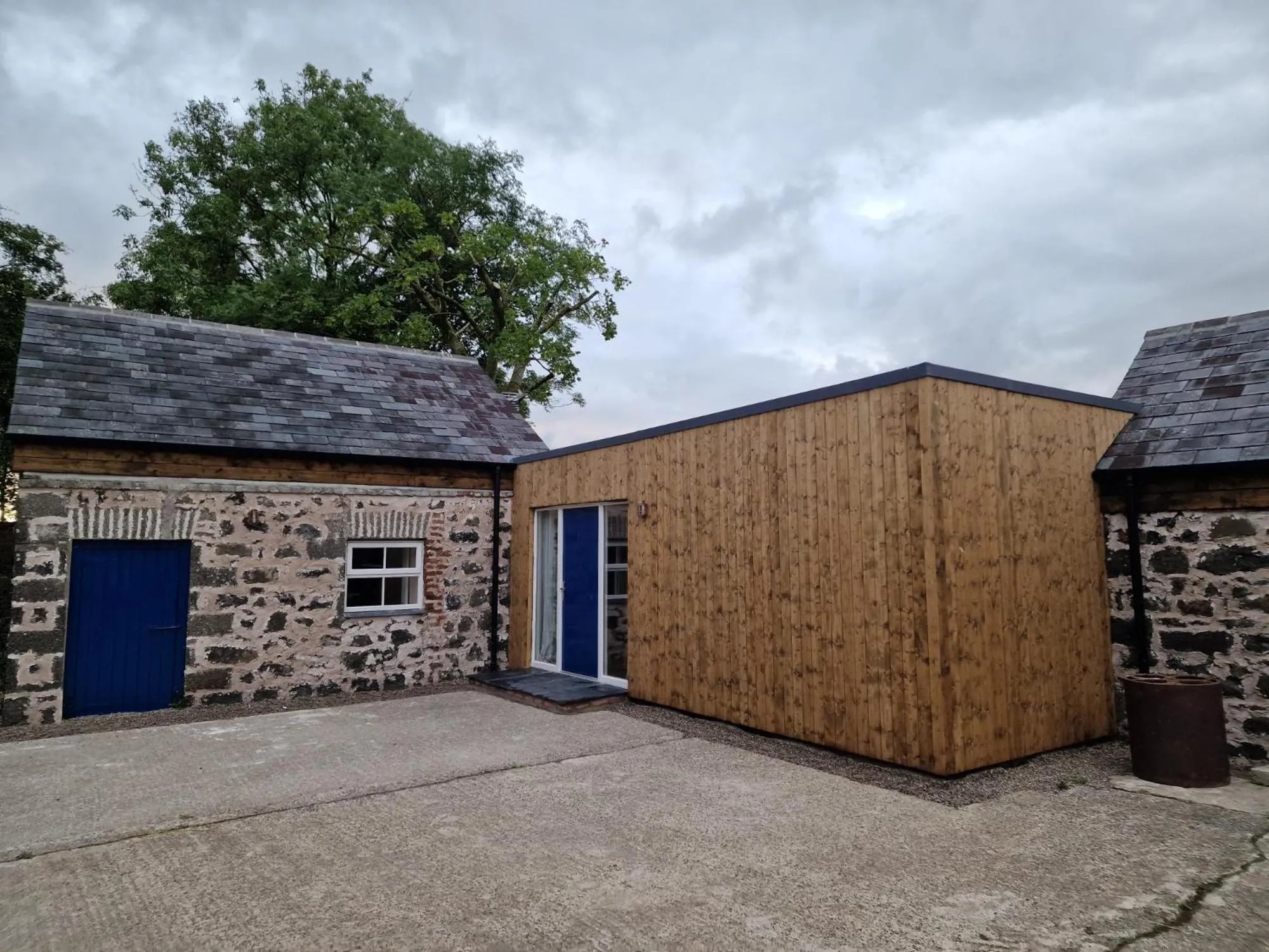Property building in Squirrel Cottage