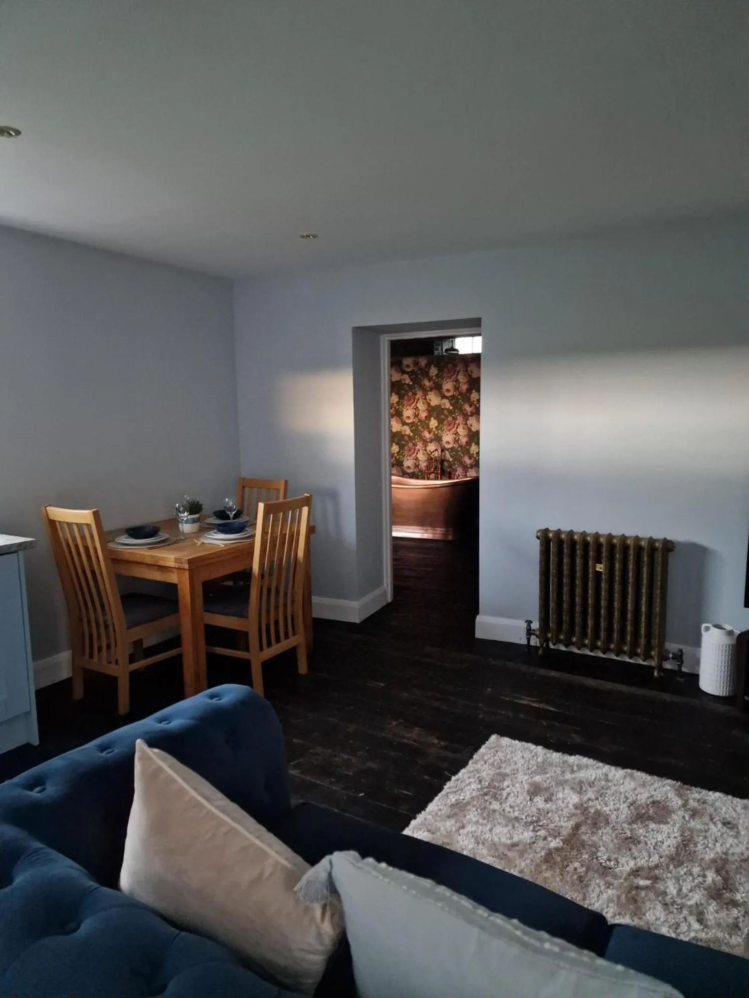 Living room in Squirrel Cottage