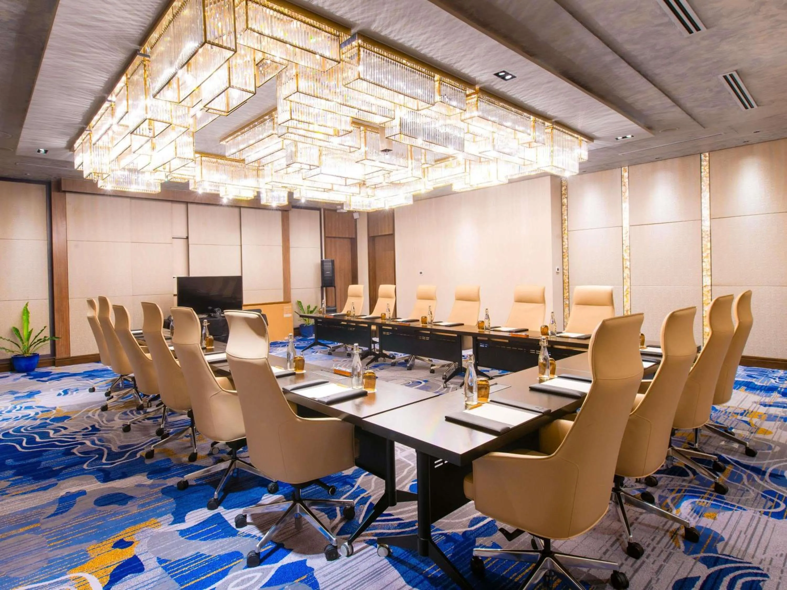 Meeting/conference room in Admiral Hotel Manila - MGallery Collection