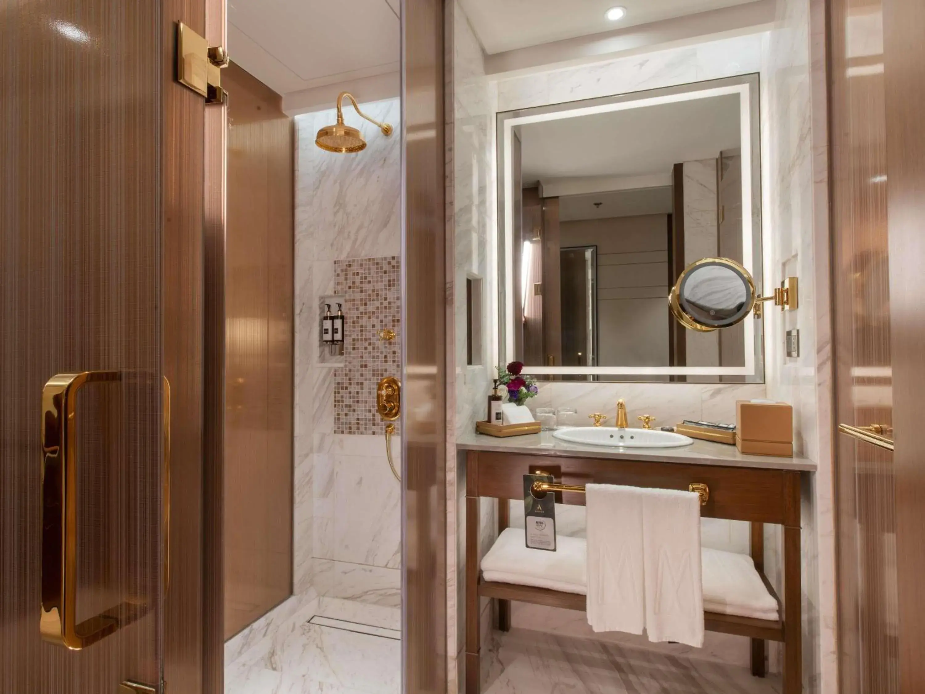 Superior Atrium Twin Room in Admiral Hotel Manila - MGallery Collection Superior Atrium Twin Room in Admiral Hotel Manila - MGallery Collection