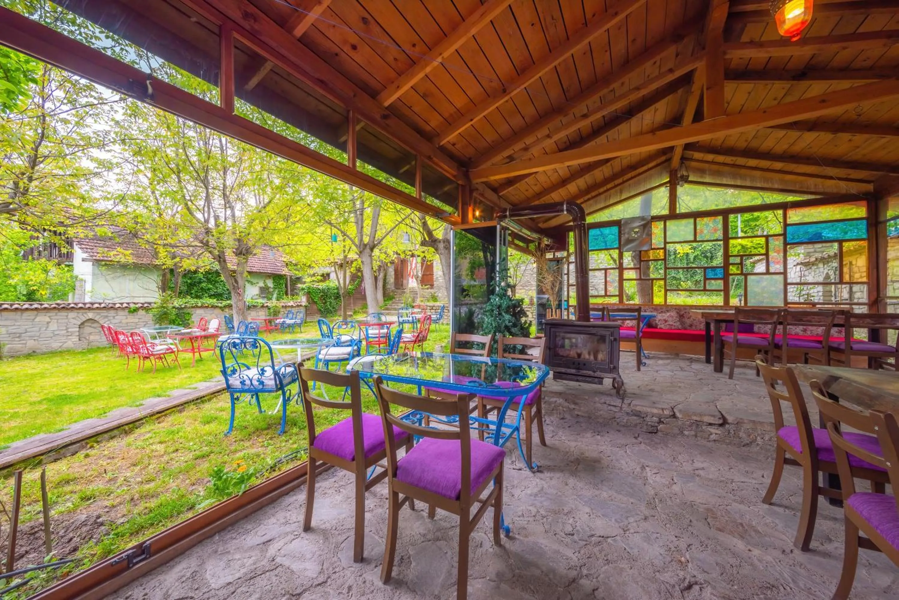 Restaurant/places to eat in Şerbetçi Garden Konak