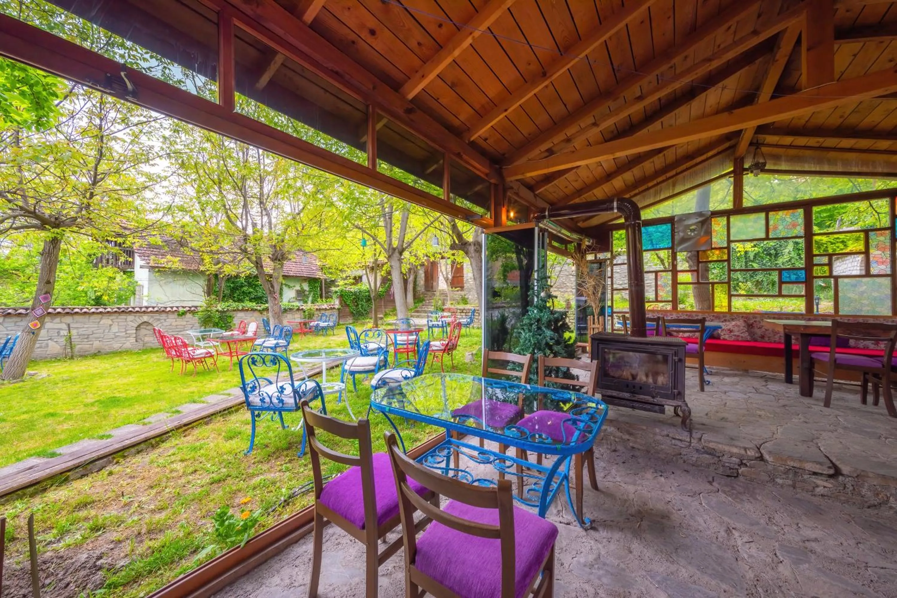 Garden view in Şerbetçi Garden Konak