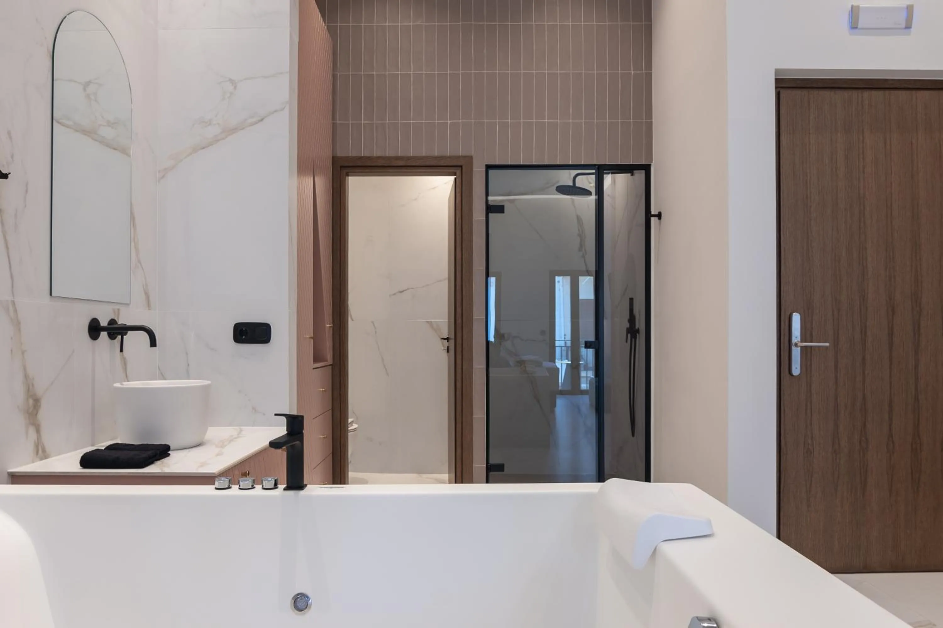 Shower in Omma Suites