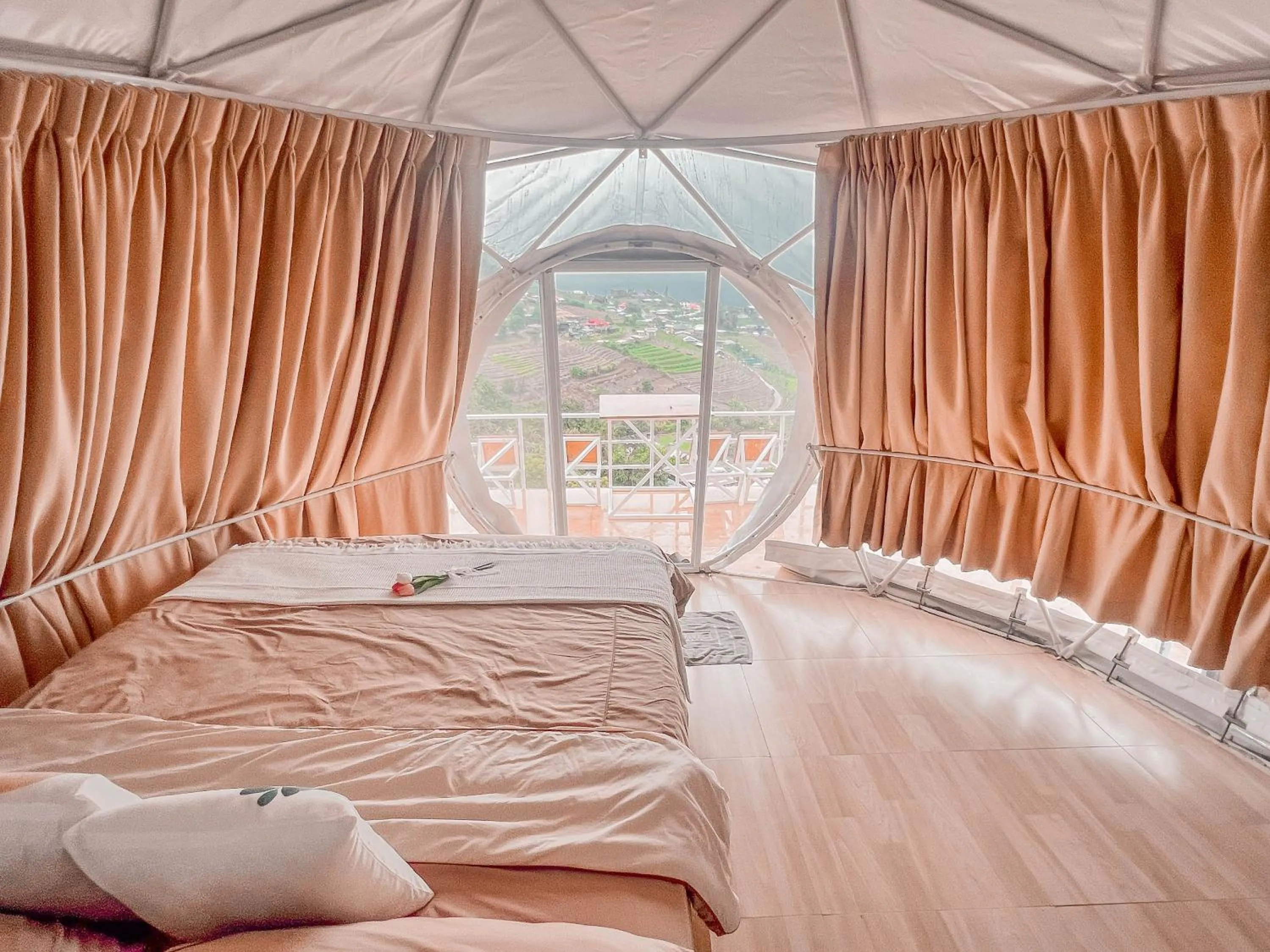 Bed in ม่อนชาพาเพลิน ม่อนแจ่ม Monchapaplearn Monjam