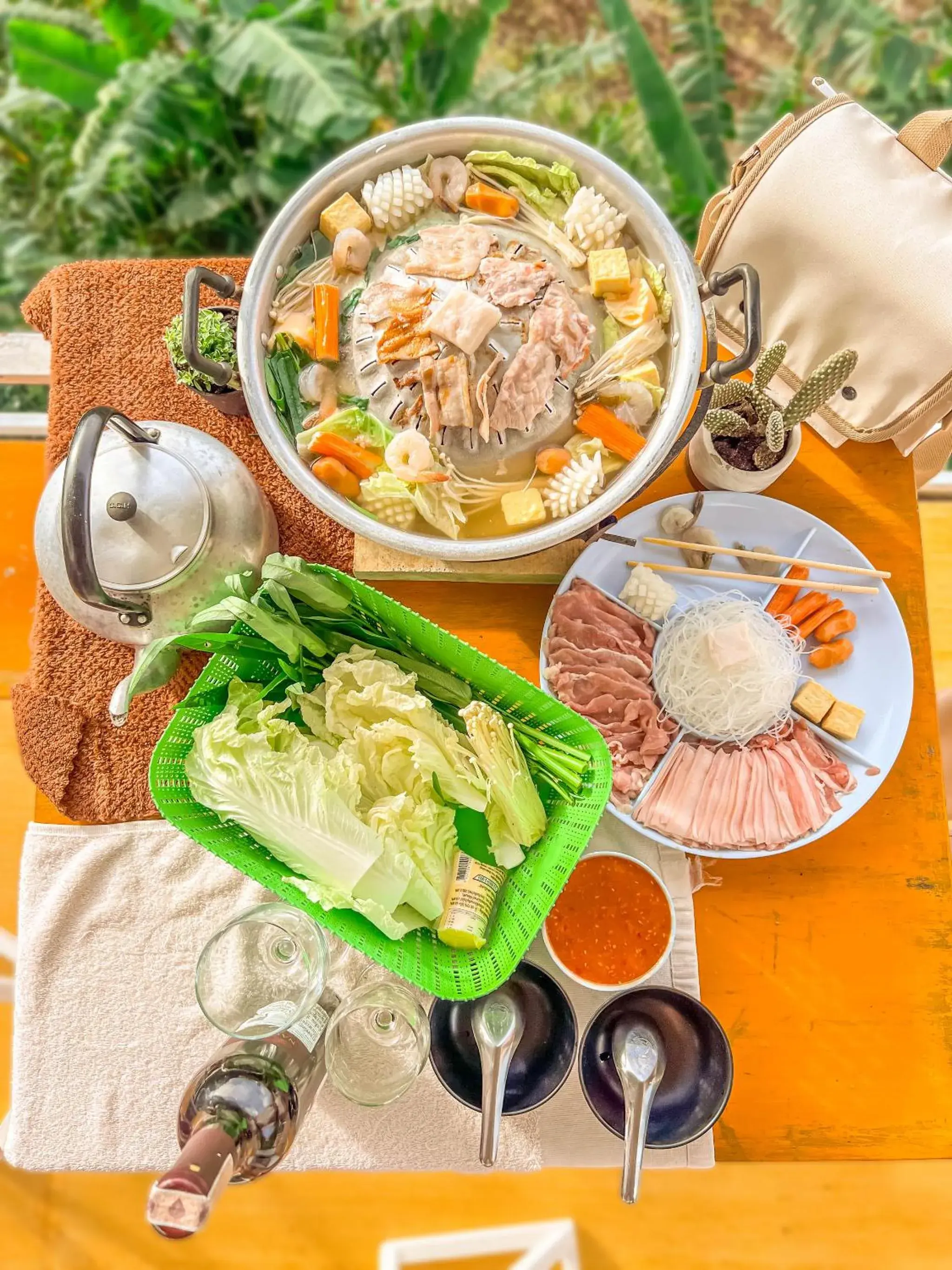 Food and drinks in ม่อนชาพาเพลิน ม่อนแจ่ม Monchapaplearn Monjam Food and drinks in ม่อนชาพาเพลิน ม่อนแจ่ม Monchapaplearn Monjam