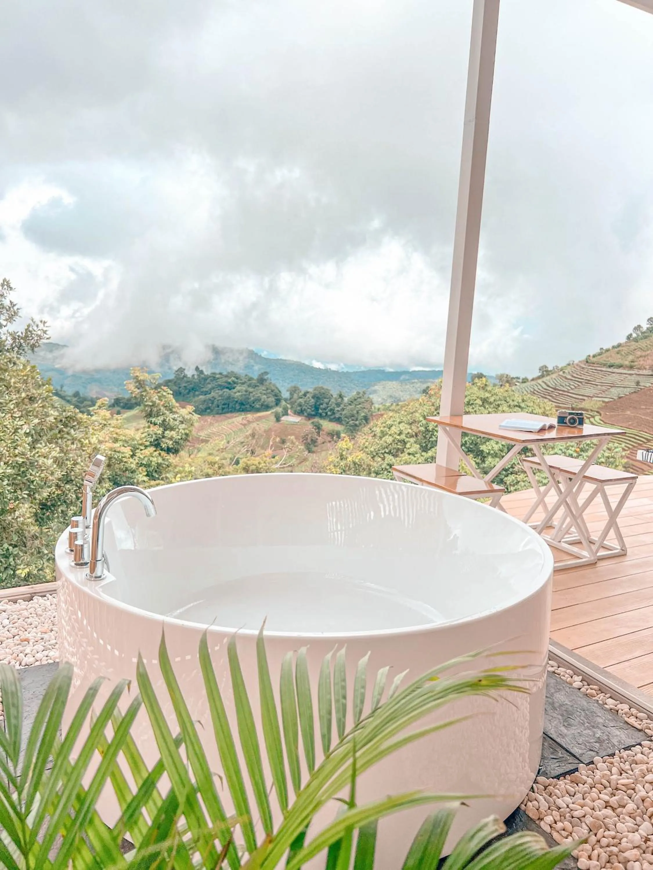 Natural landscape in ม่อนชาพาเพลิน ม่อนแจ่ม Monchapaplearn Monjam