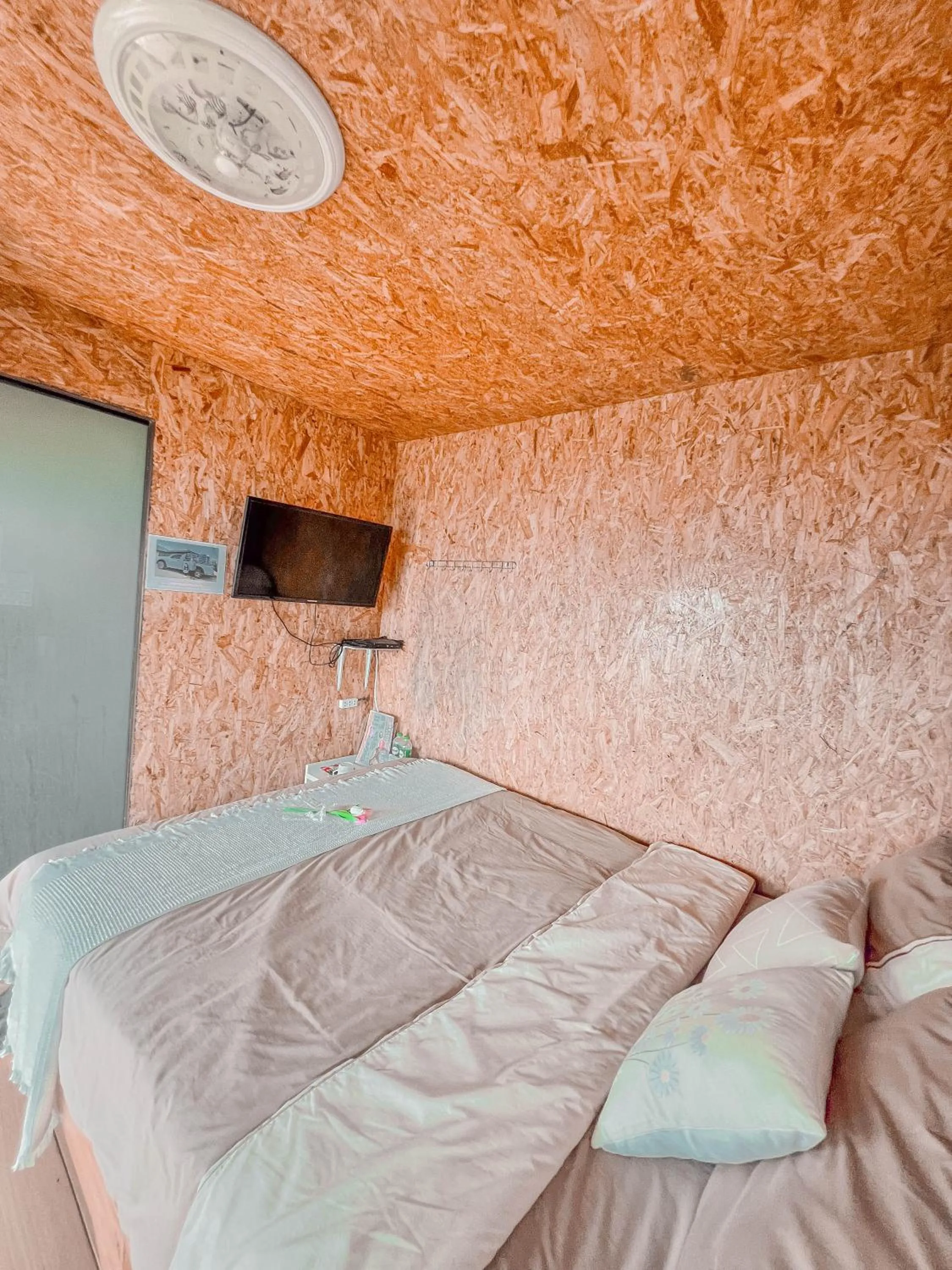 Bed in ม่อนชาพาเพลิน ม่อนแจ่ม Monchapaplearn Monjam