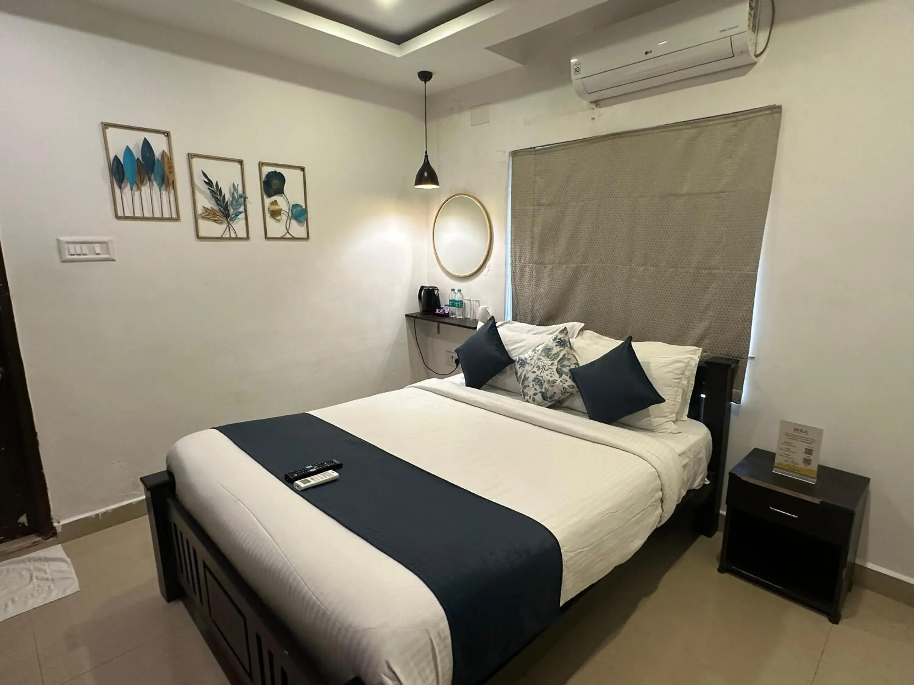 Suite in BRICK CASTLE Suite in BRICK CASTLE