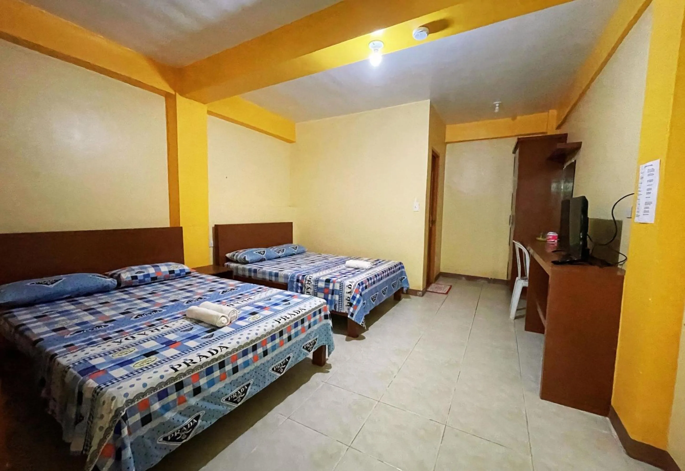 Bed in White Beach Hotel Puerto Galera powered by Cocotel