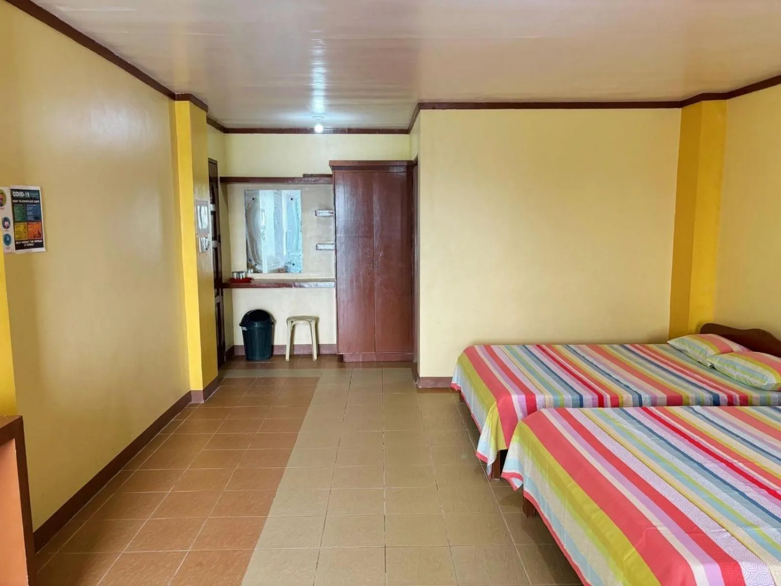 Bed in White Beach Hotel Puerto Galera powered by Cocotel