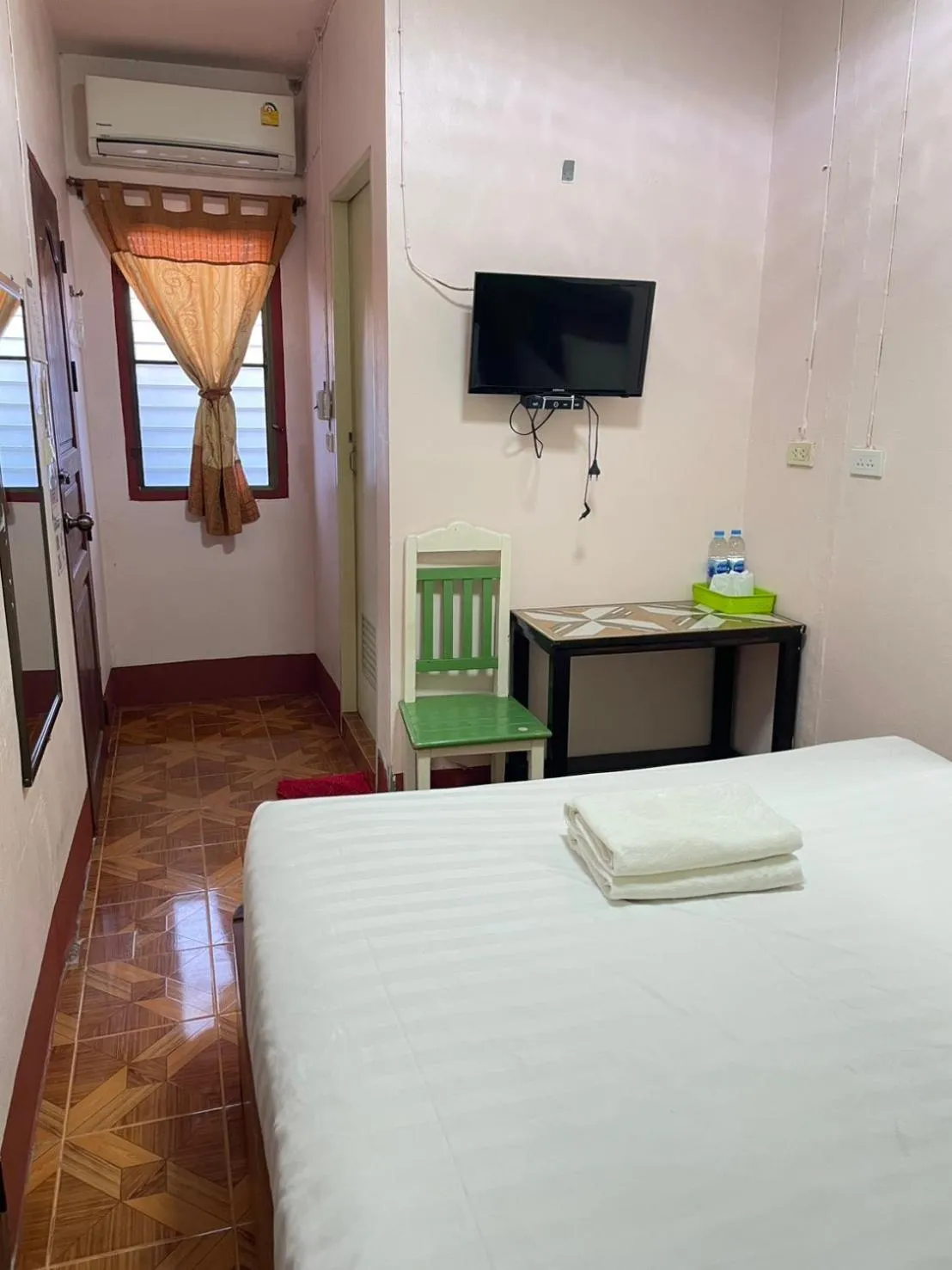 Bedroom, Bed in Happy in Pai