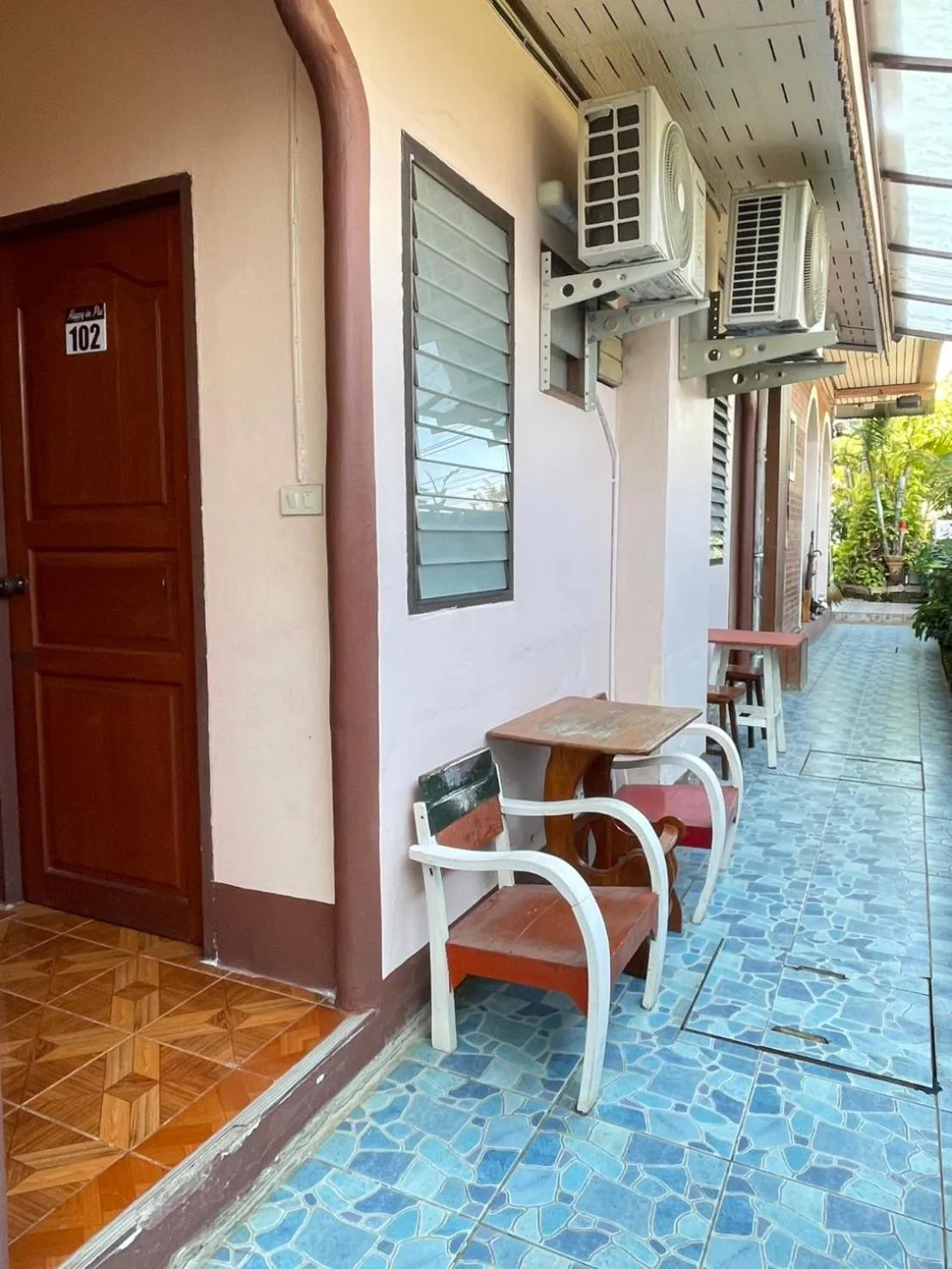 Other in Happy in Pai