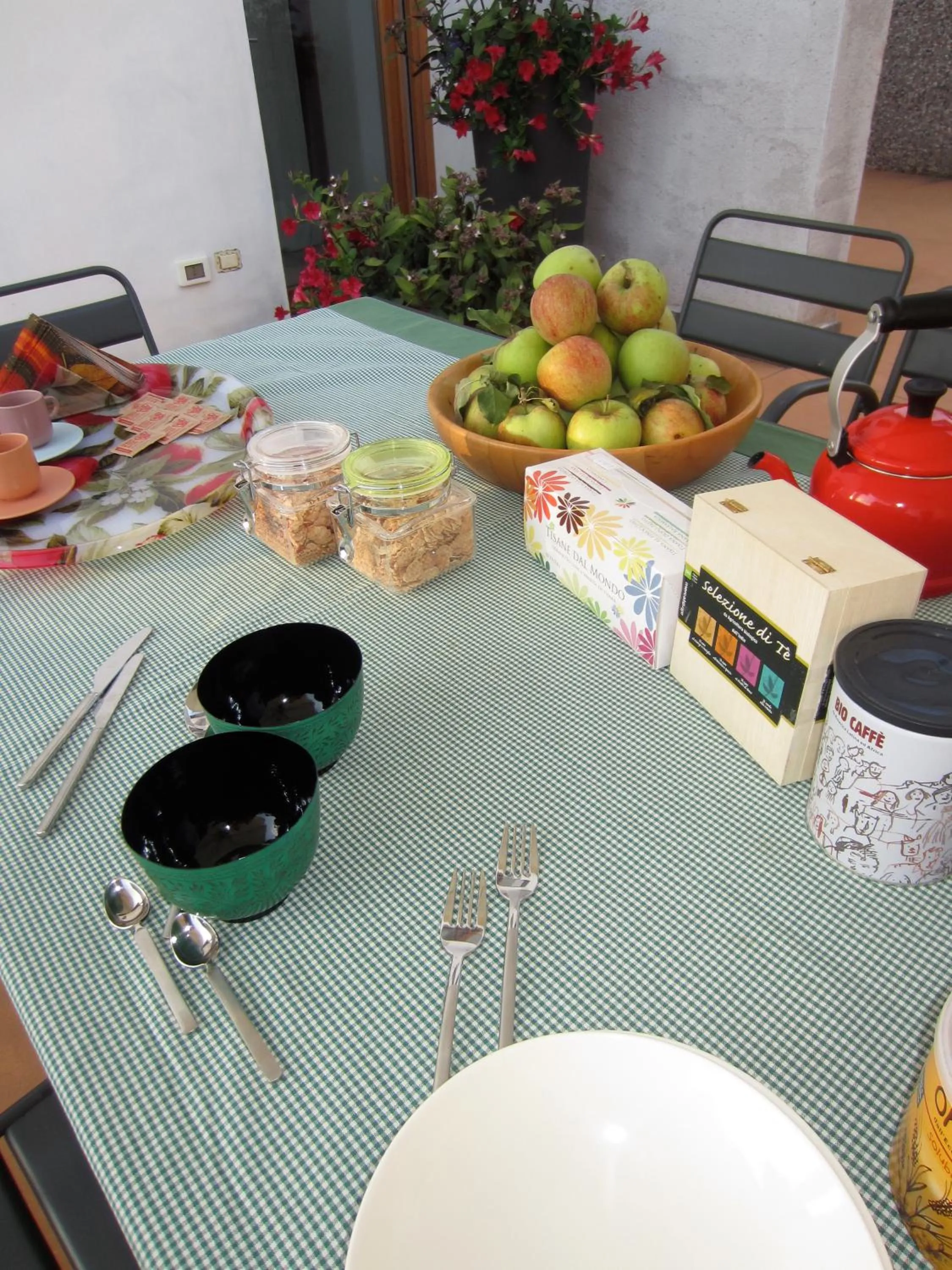 Food and drinks in Aganis