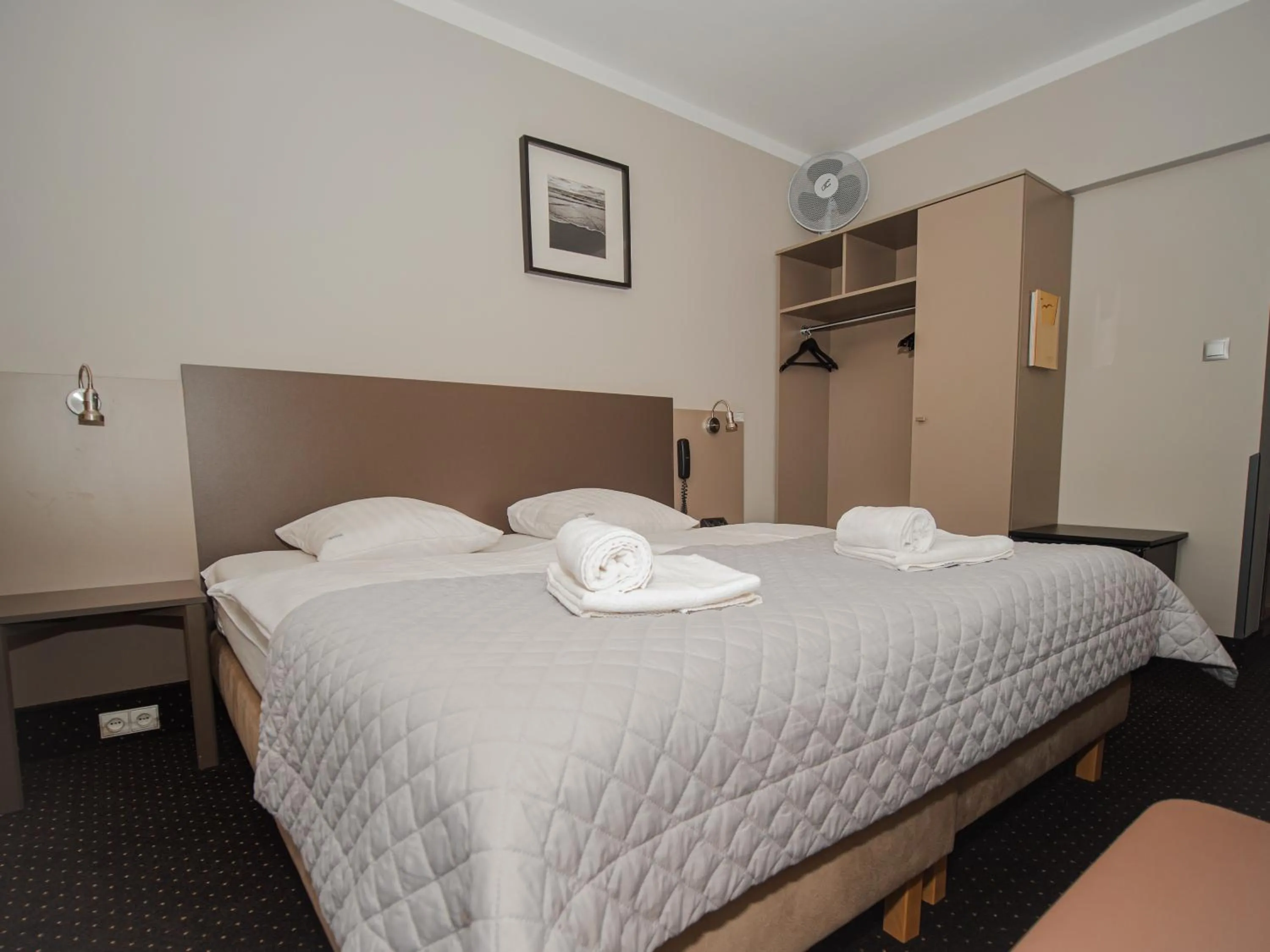 furniture, Bed in Hotel New Skanpol