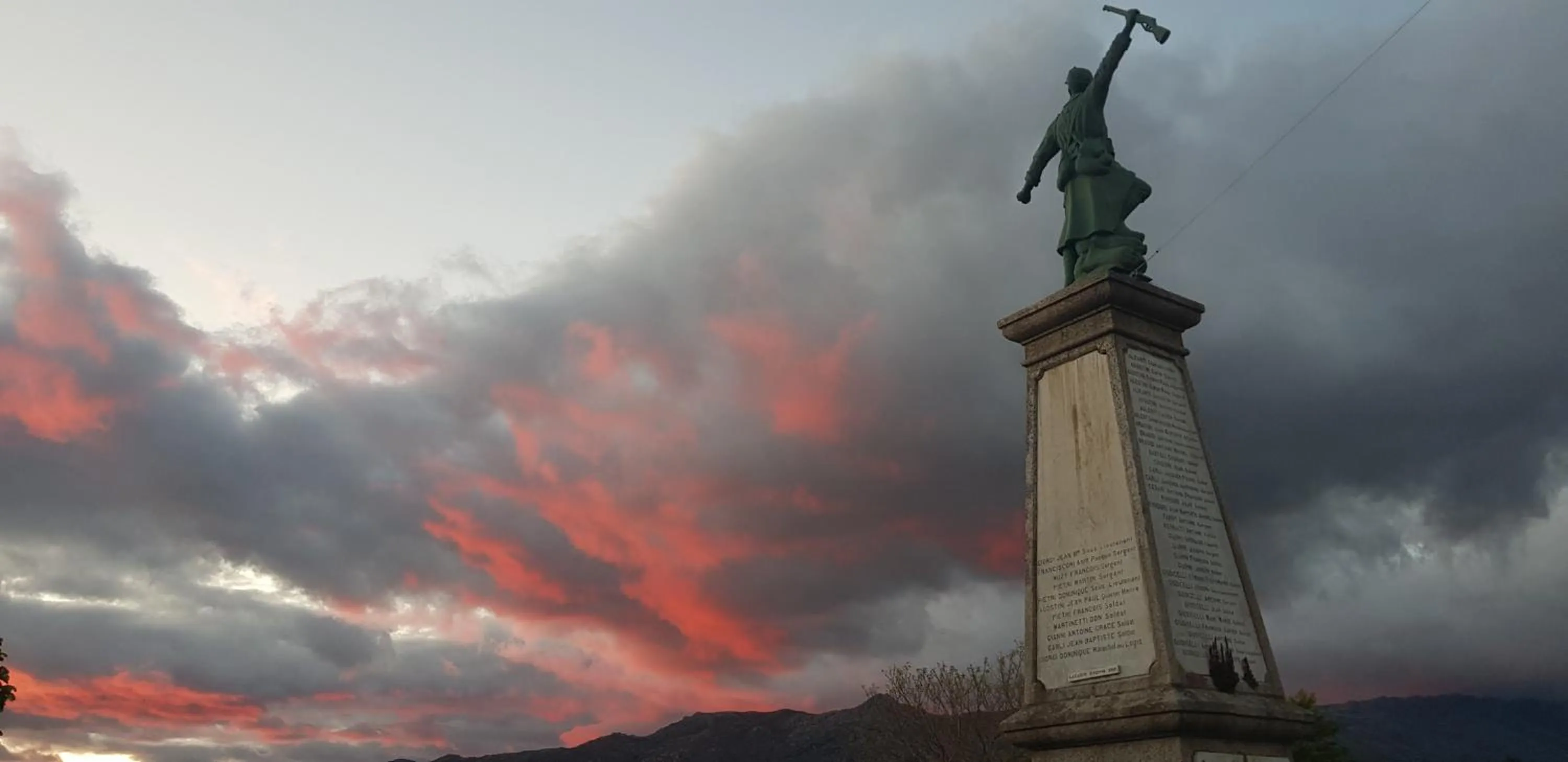 Sunset in Hôtel Restaurant L'Aiglon
