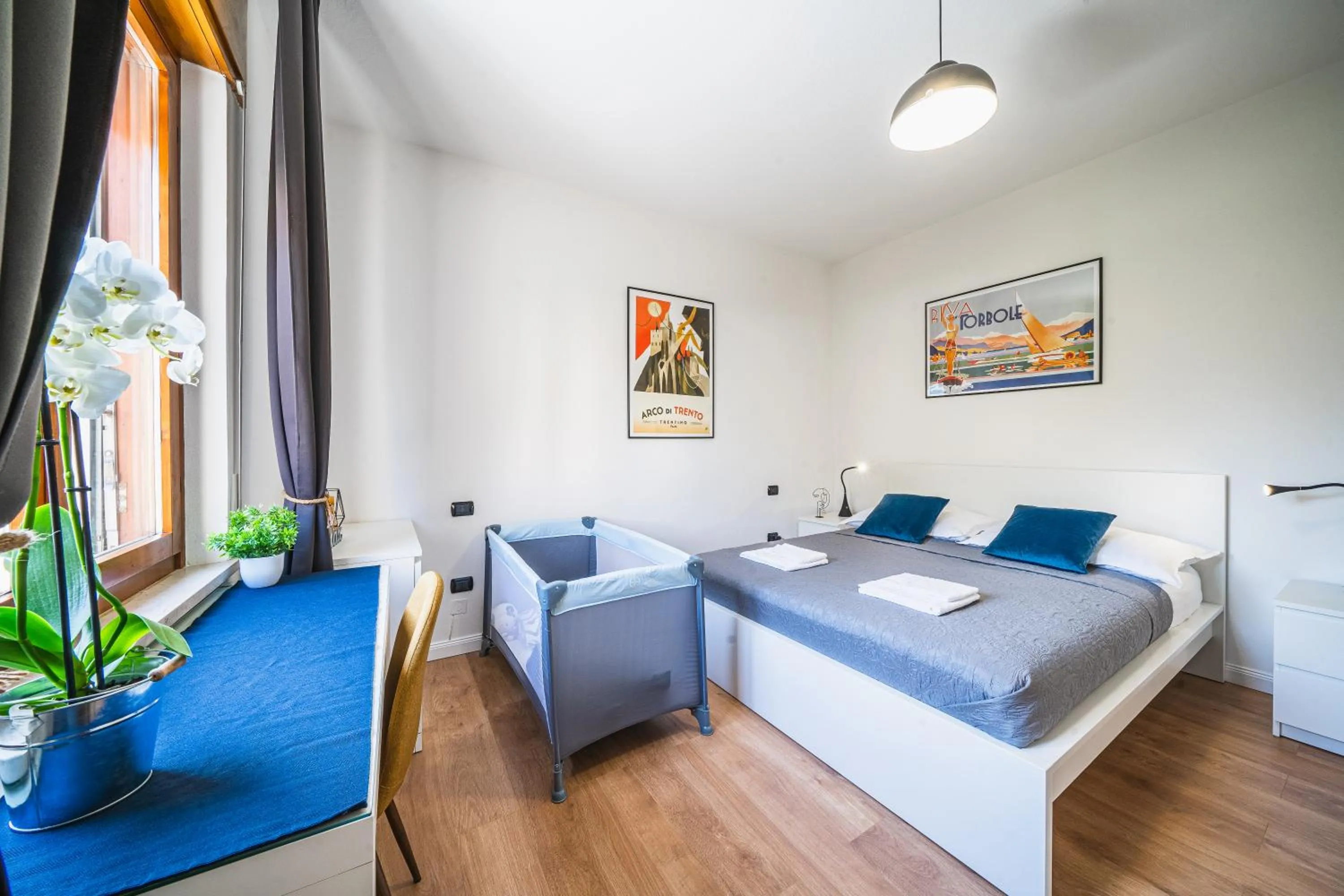 Bed in Outdooredo Garda Apartment