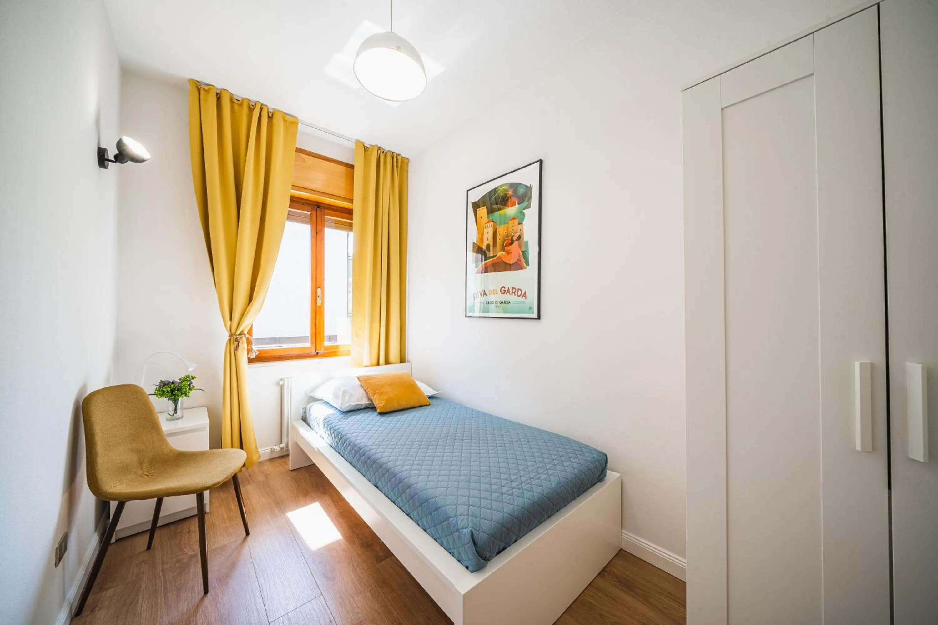 Bed in Outdooredo Garda Apartment