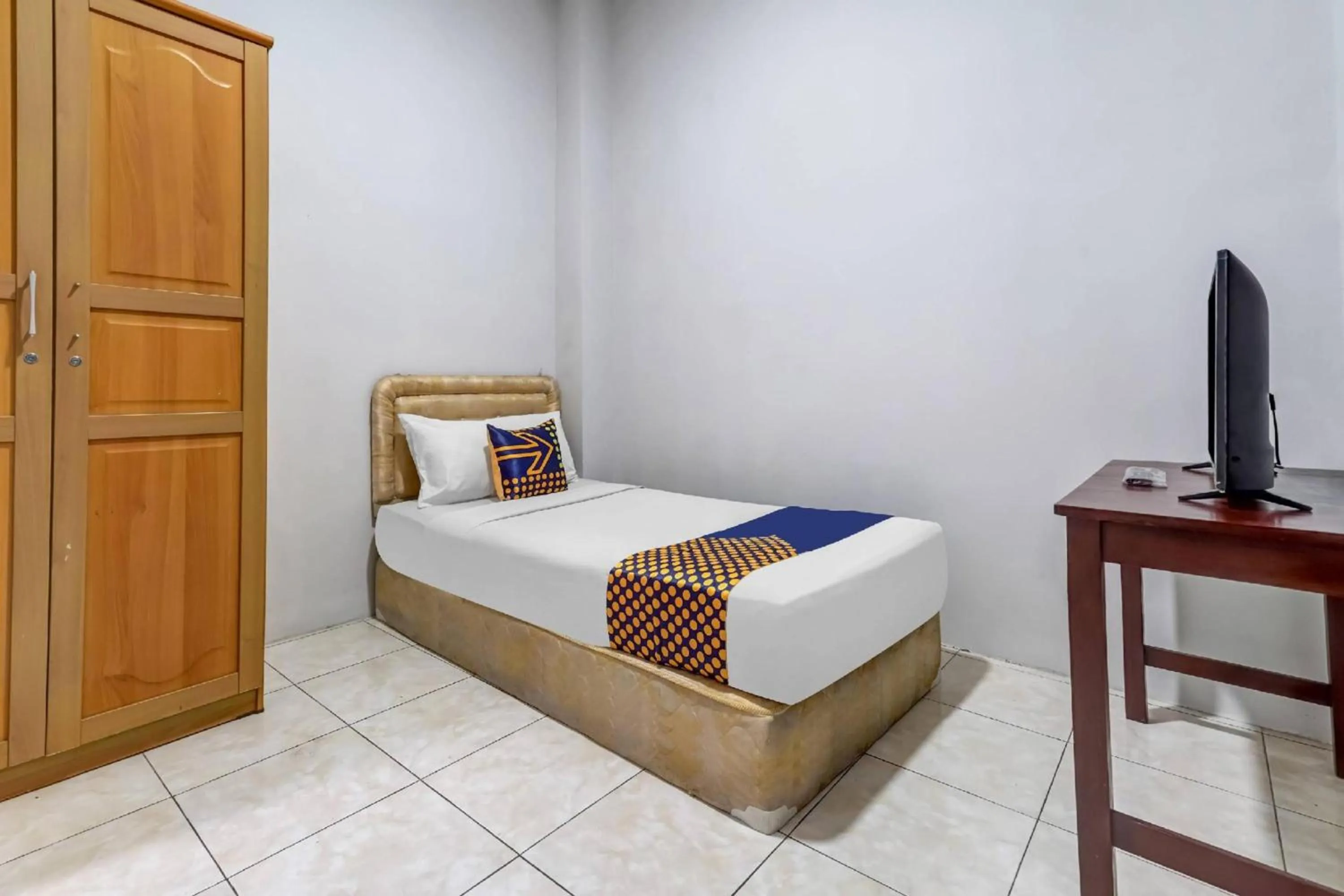 View (from property/room), Bed in Hotel O Dago Near Bandung Zoo Formerly Chatter Place