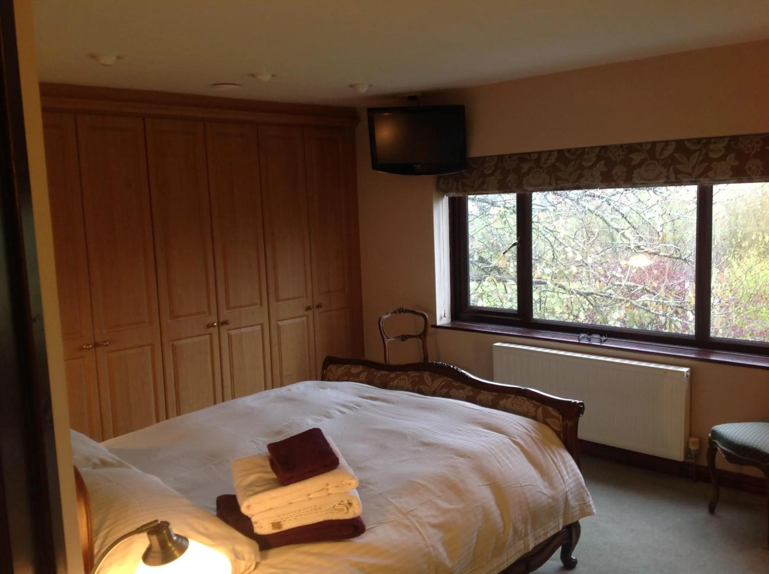 Bedroom, Bed in Redroofs