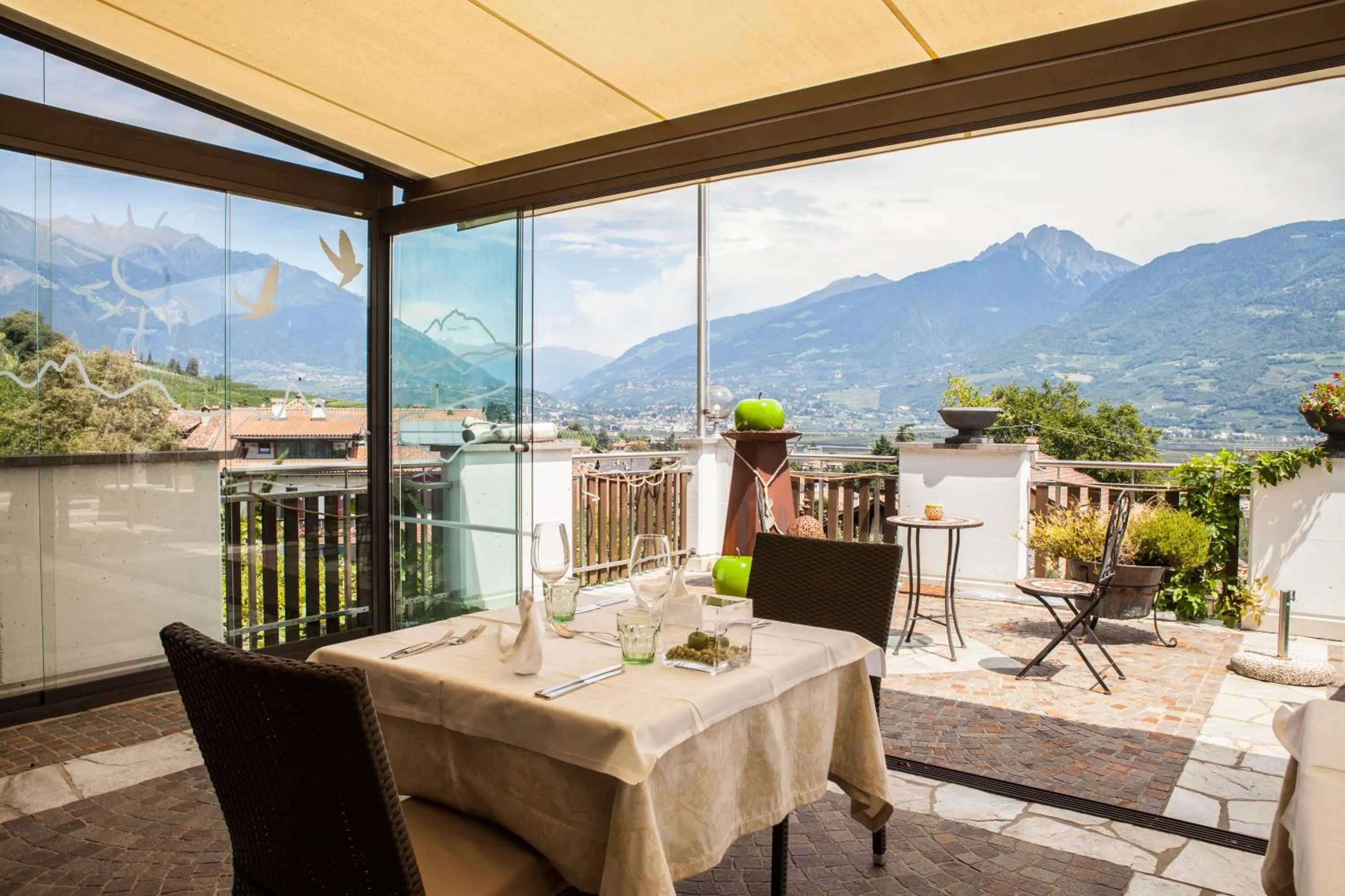 Dining area in Hotel & Appartement Valtnaungut