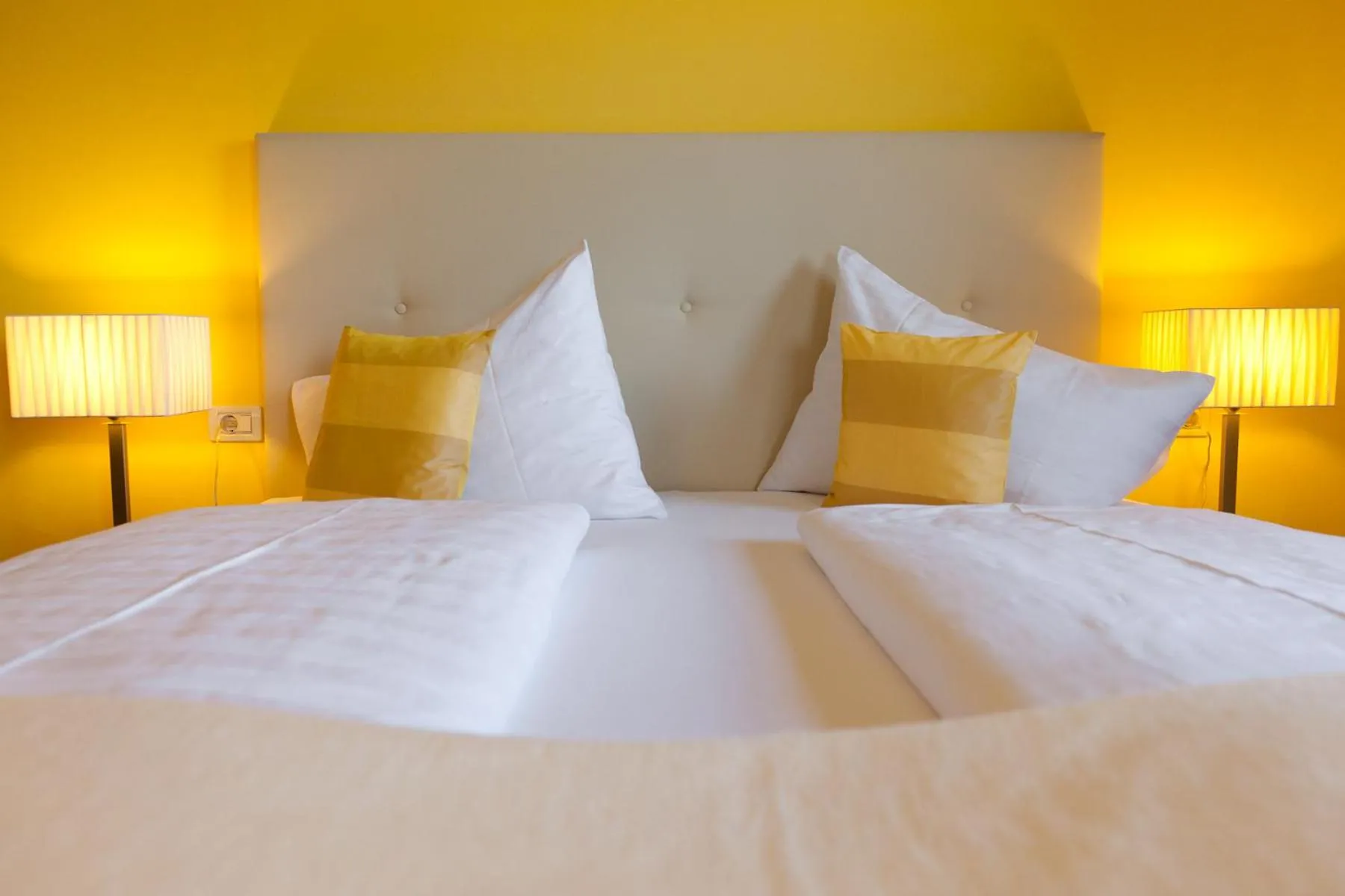 Photo of the whole room, Bed in Hotel & Appartement Valtnaungut