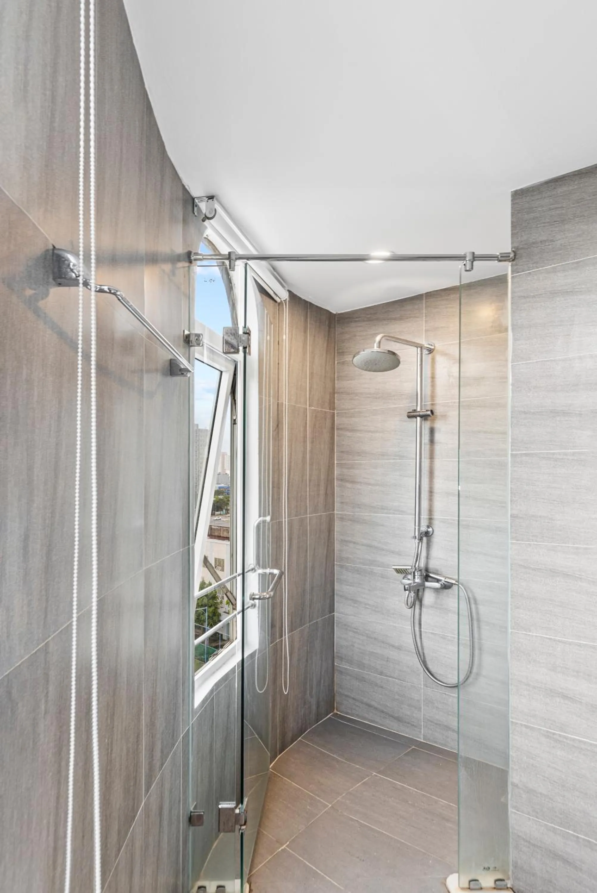 Shower in Alyssa Hotel Da Nang