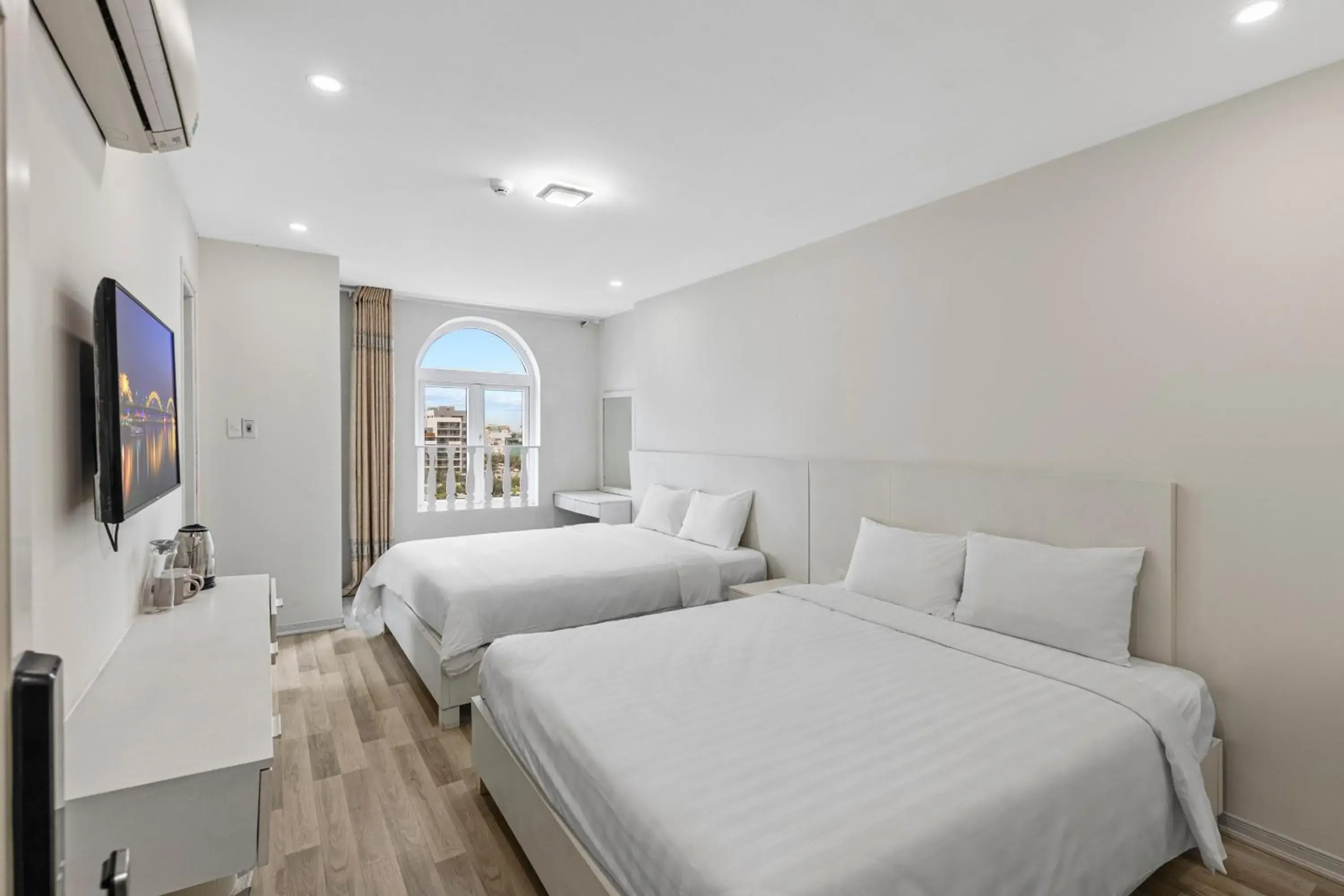 Photo of the whole room, Bed in Alyssa Hotel Da Nang Photo of the whole room, Bed in Alyssa Hotel Da Nang