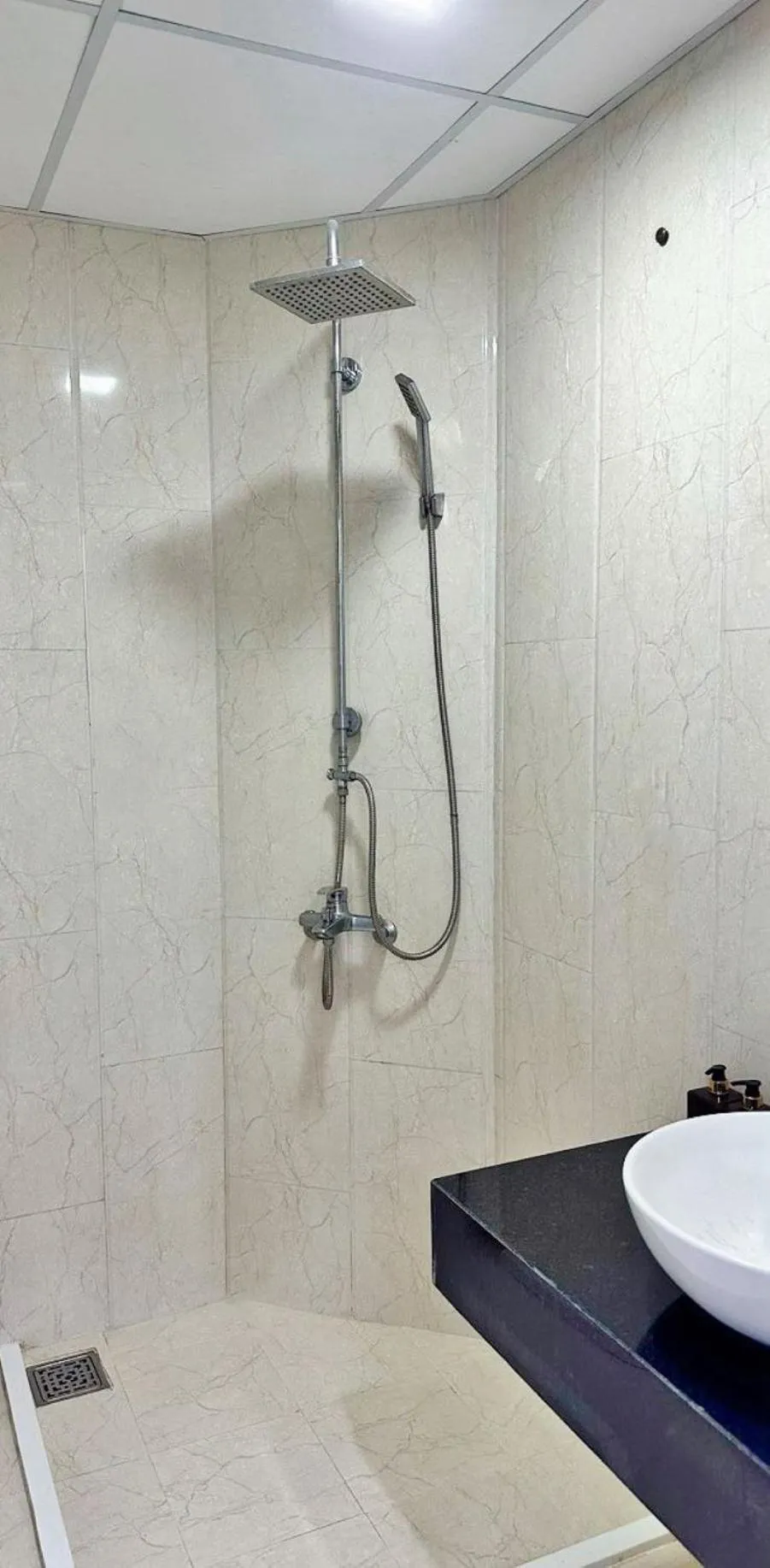 Bathroom in Alyssa Hotel Da Nang