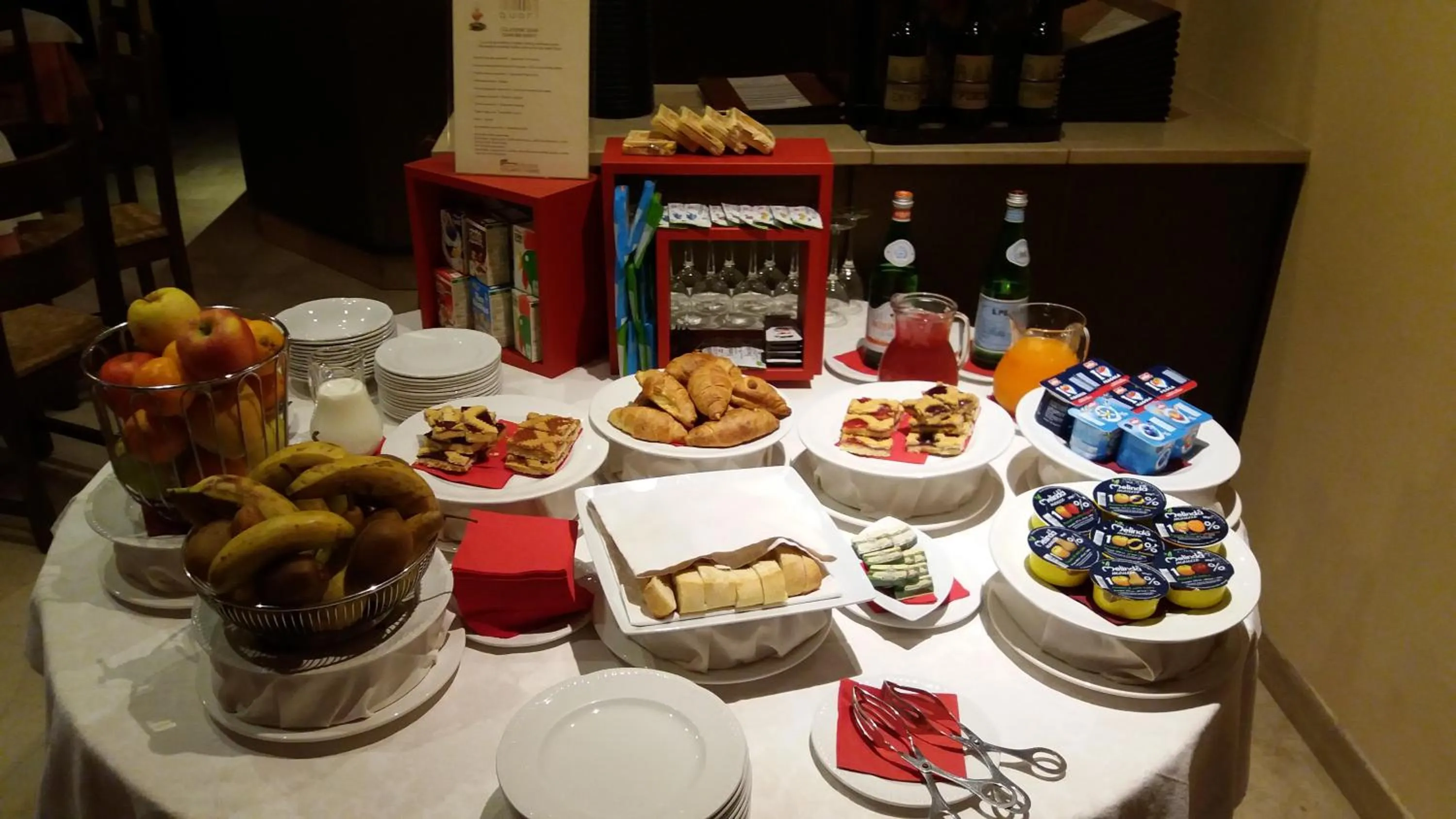 Quari Hotel Restaurant & Pizza
