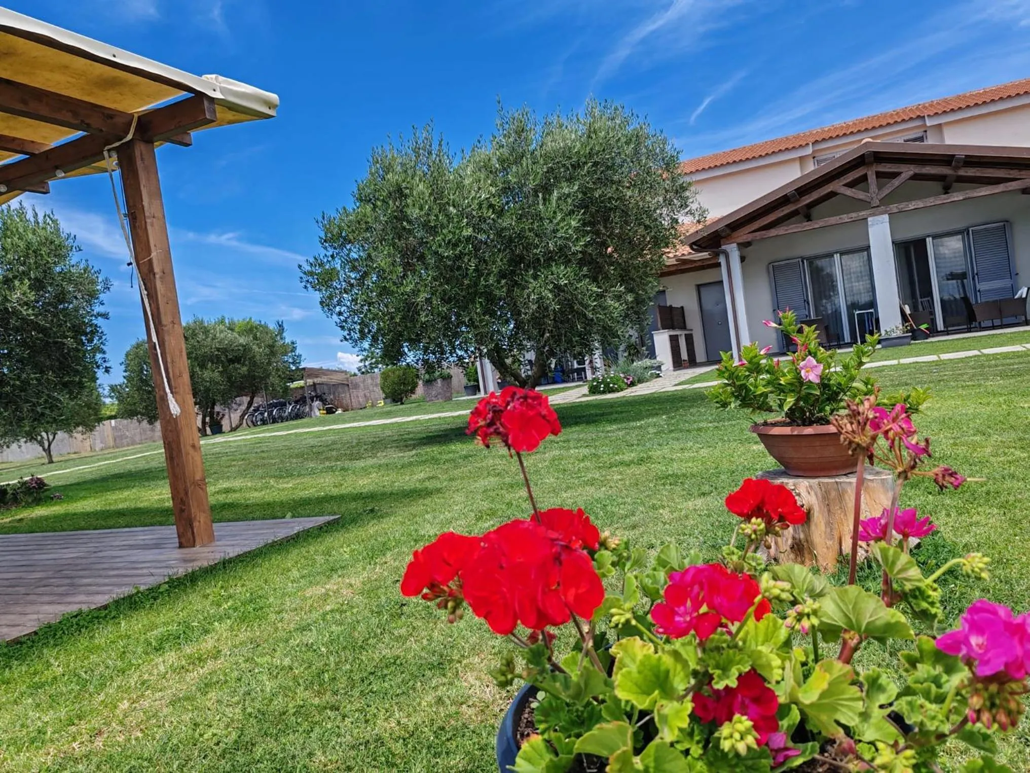 Property building in Residence la Pace - Pool & Relax