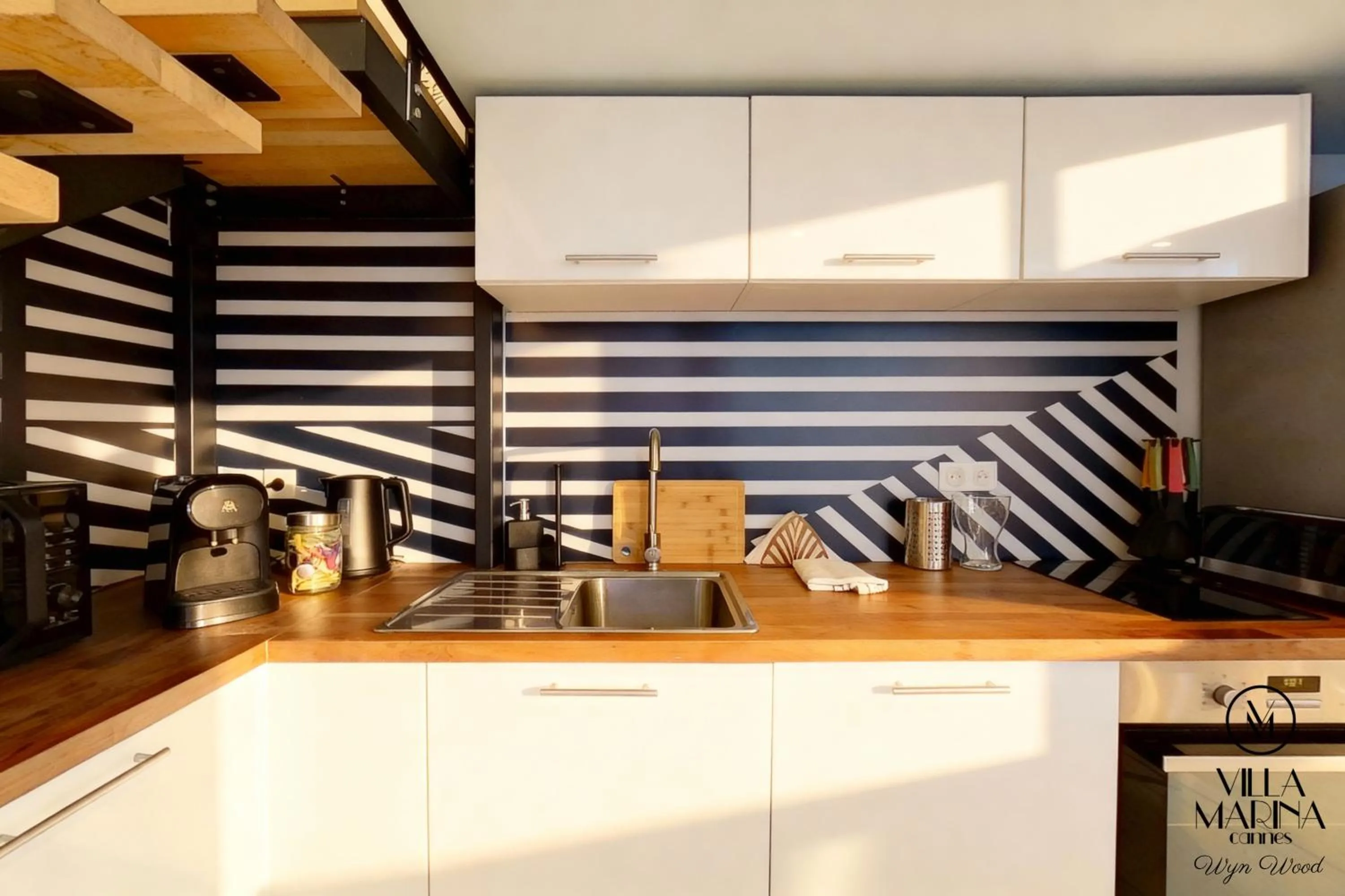 Coffee/tea facilities in VILLA MARINA CANNES