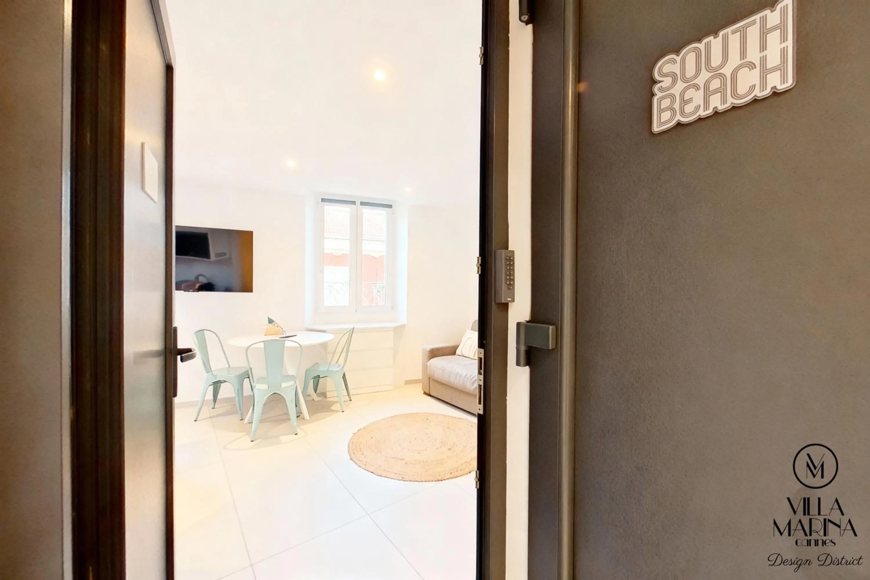 TV and multimedia in VILLA MARINA CANNES