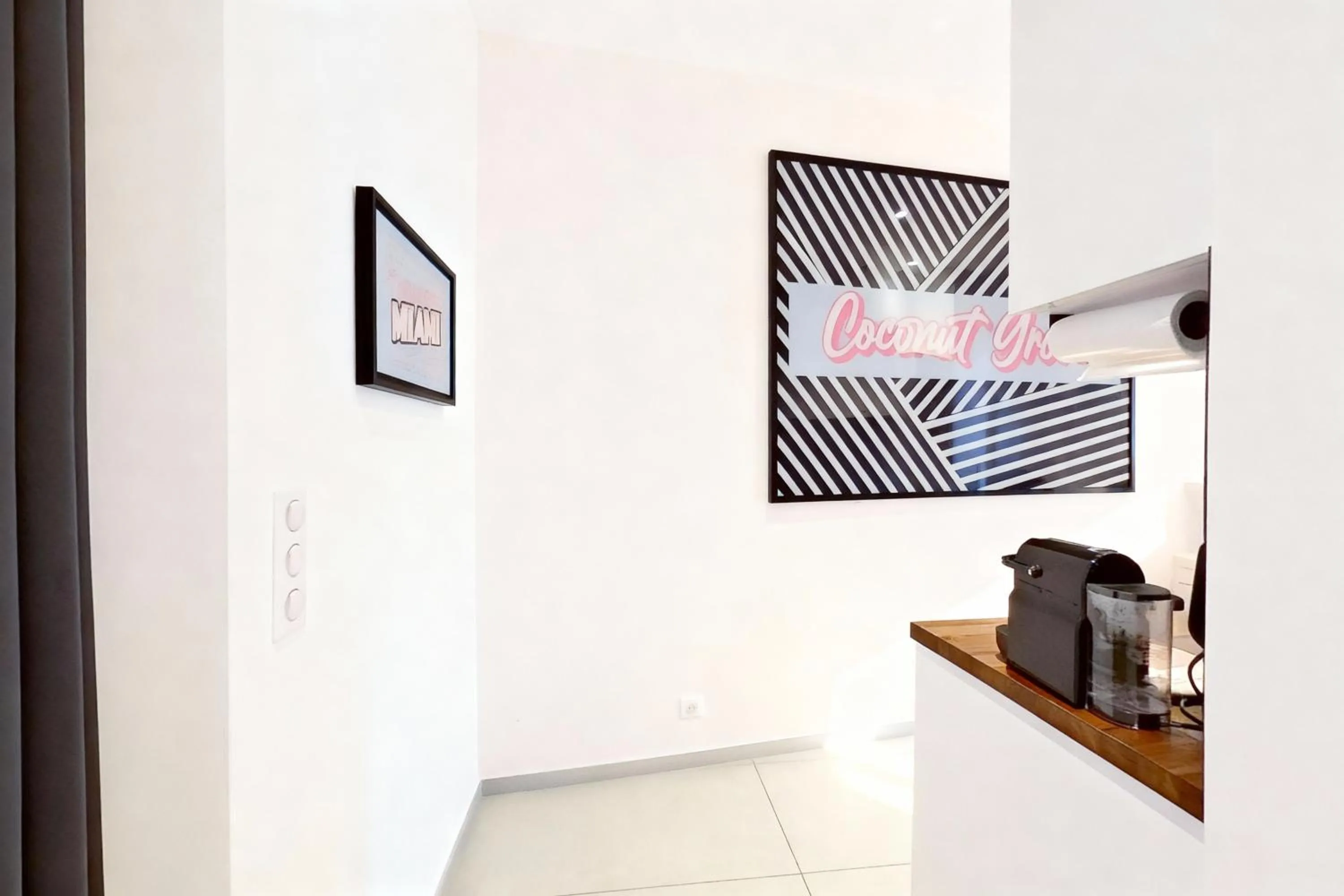 Kitchen or kitchenette in VILLA MARINA CANNES