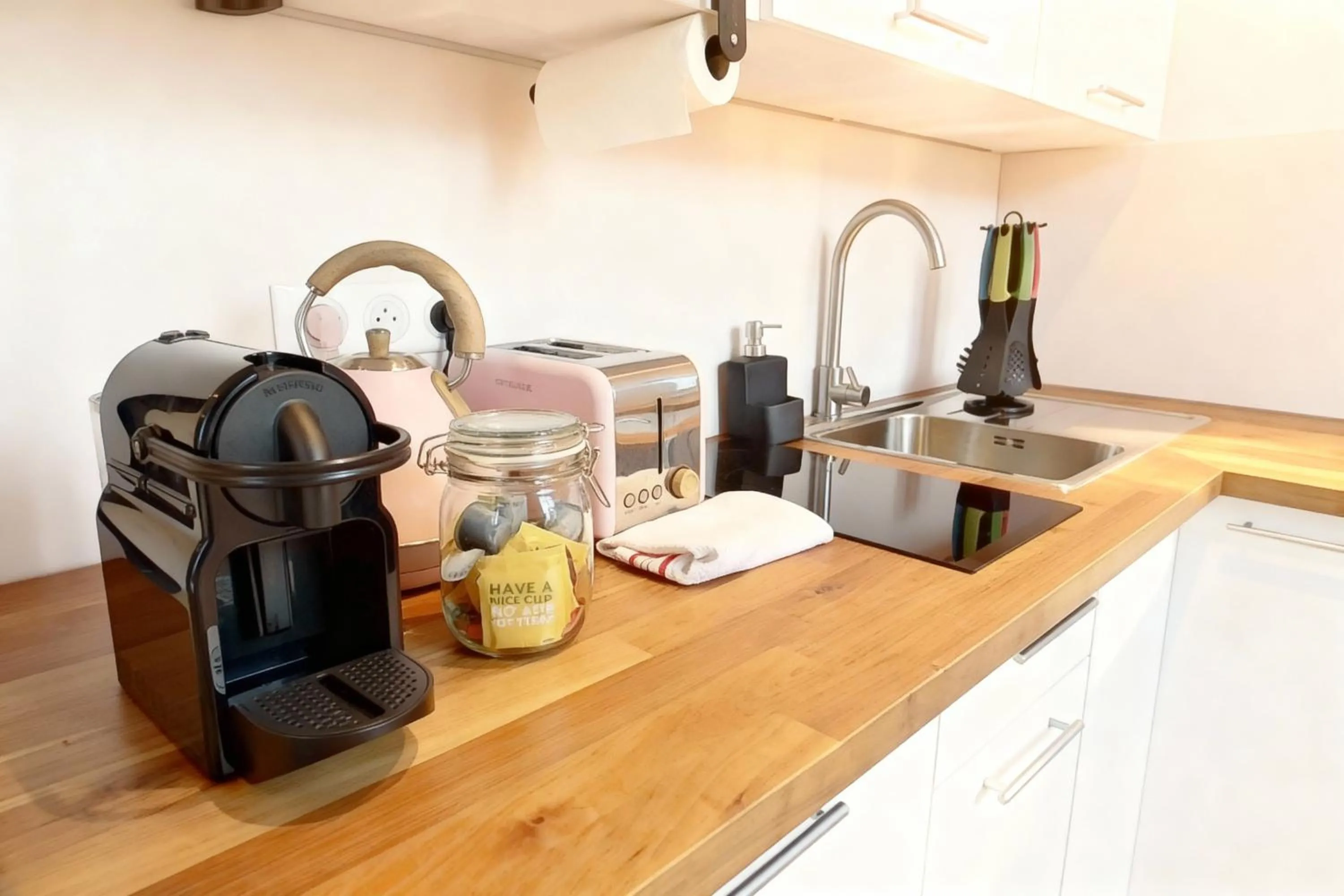 Coffee/tea facilities in VILLA MARINA CANNES